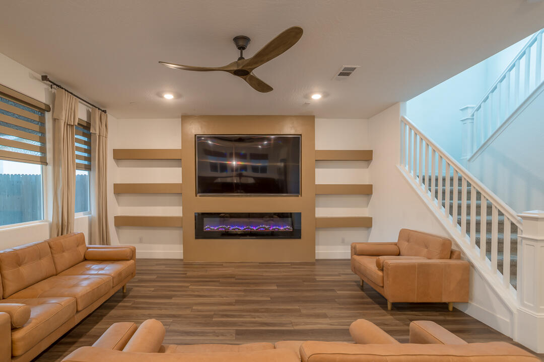 145 E Taylor Ave, Visalia, CA 93291