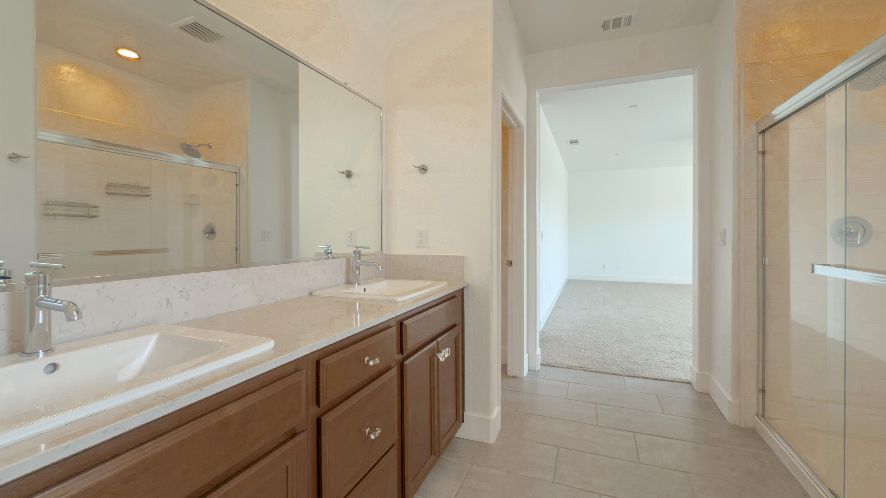 145 E Taylor Ave, Visalia, CA 93291