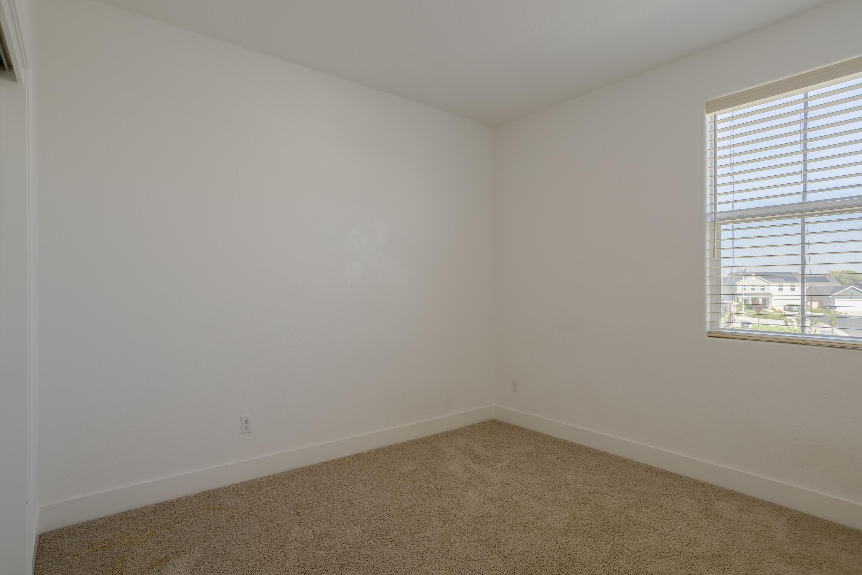 145 E Taylor Ave, Visalia, CA 93291