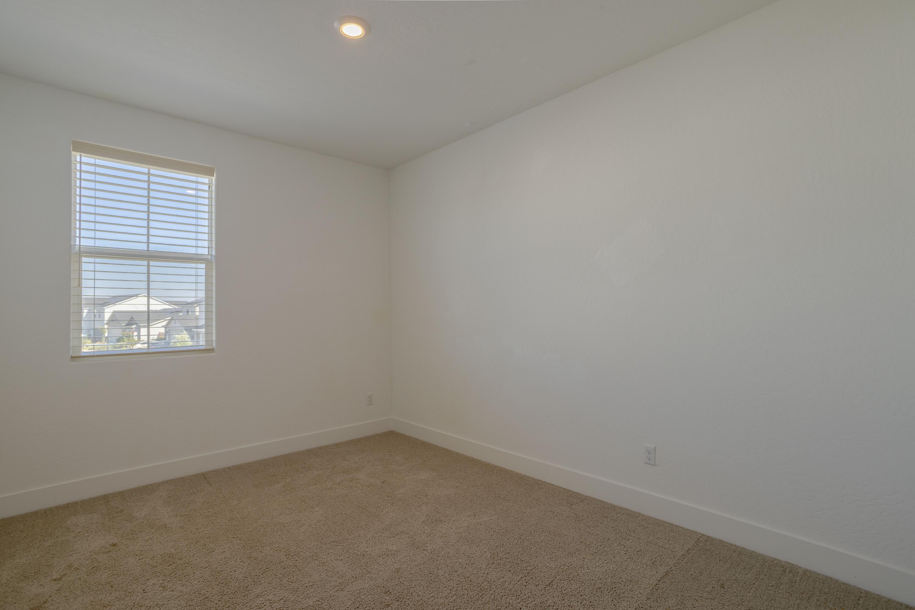 145 E Taylor Ave, Visalia, CA 93291