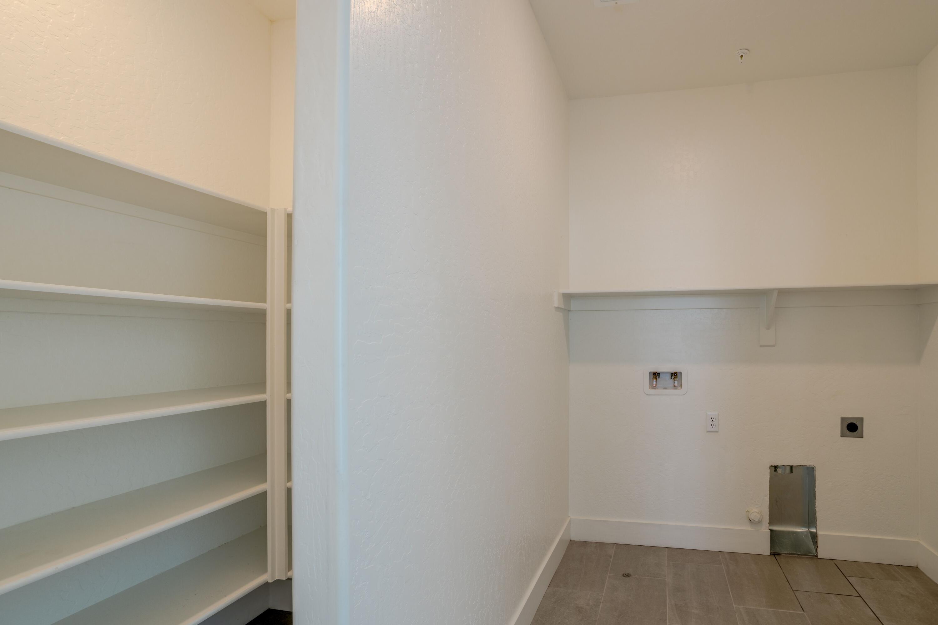 145 E Taylor Ave, Visalia, CA 93291