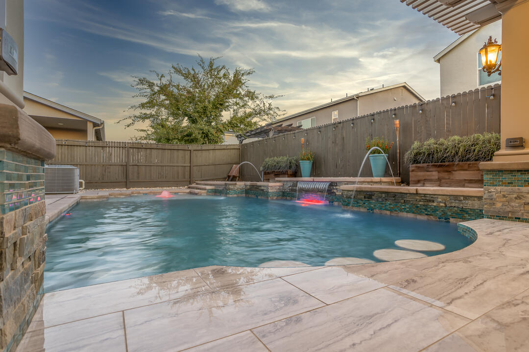 145 E Taylor Ave, Visalia, CA 93291