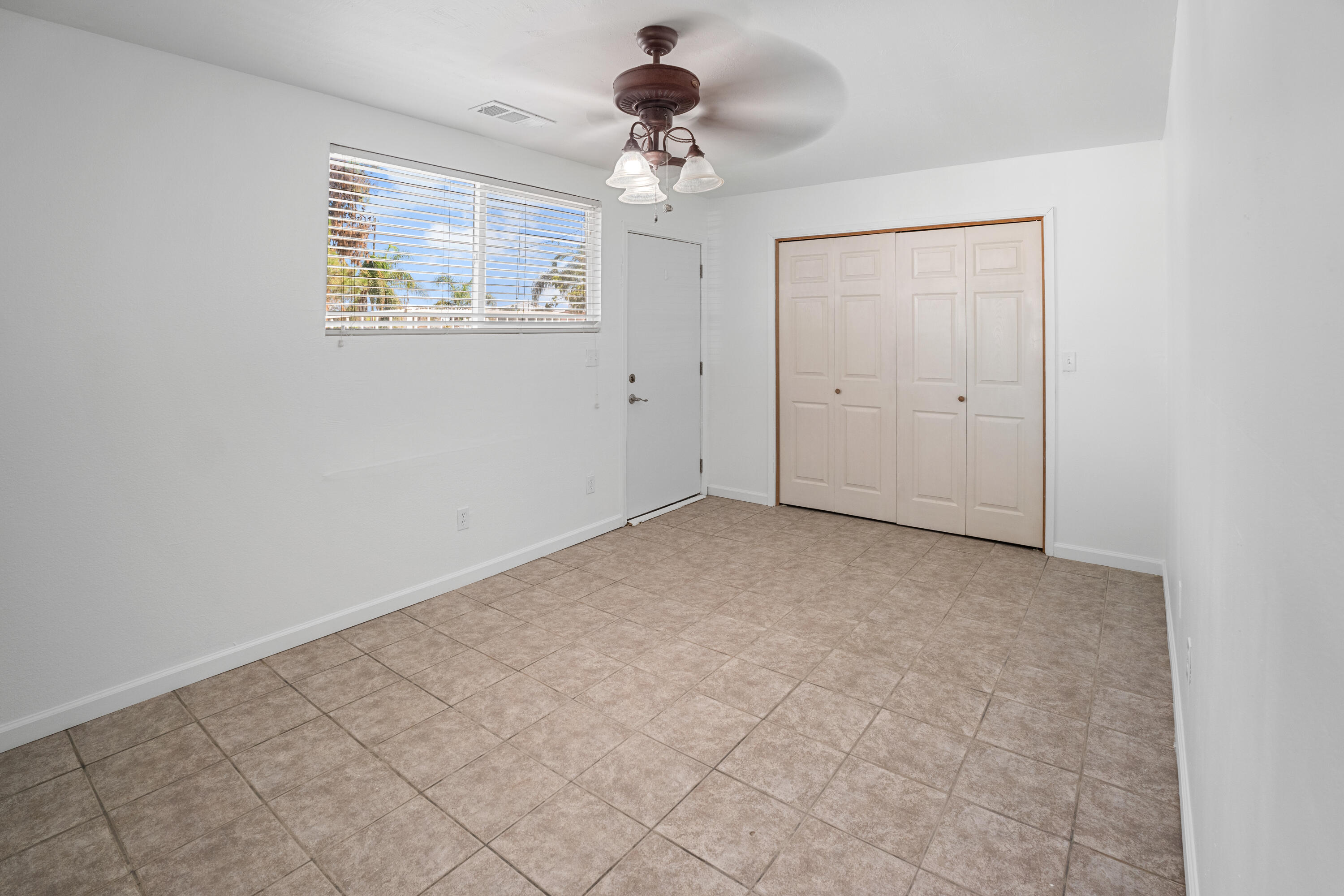 11071 Hume Ave, Hanford, CA 93230