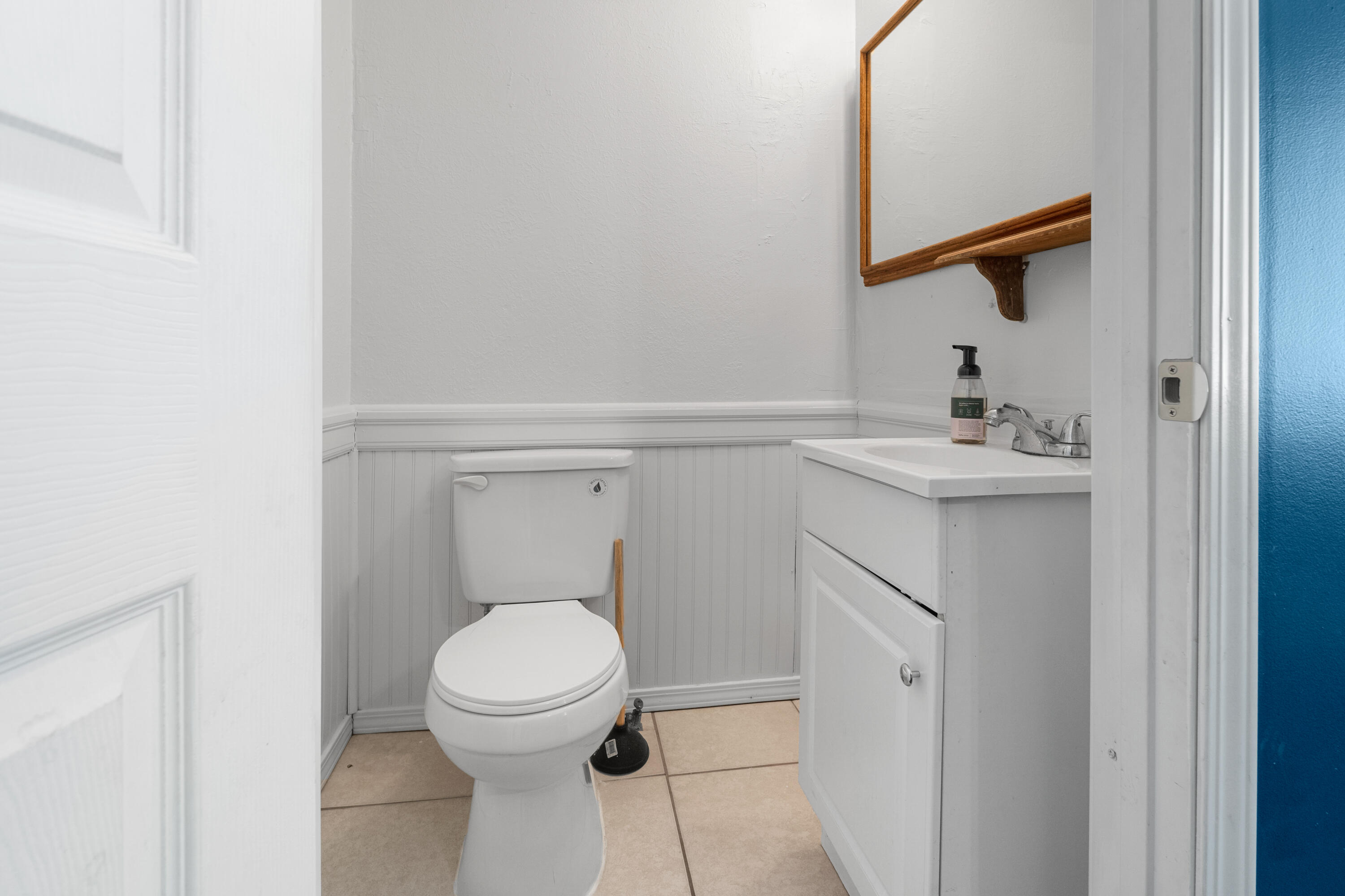 11071 Hume Ave, Hanford, CA 93230