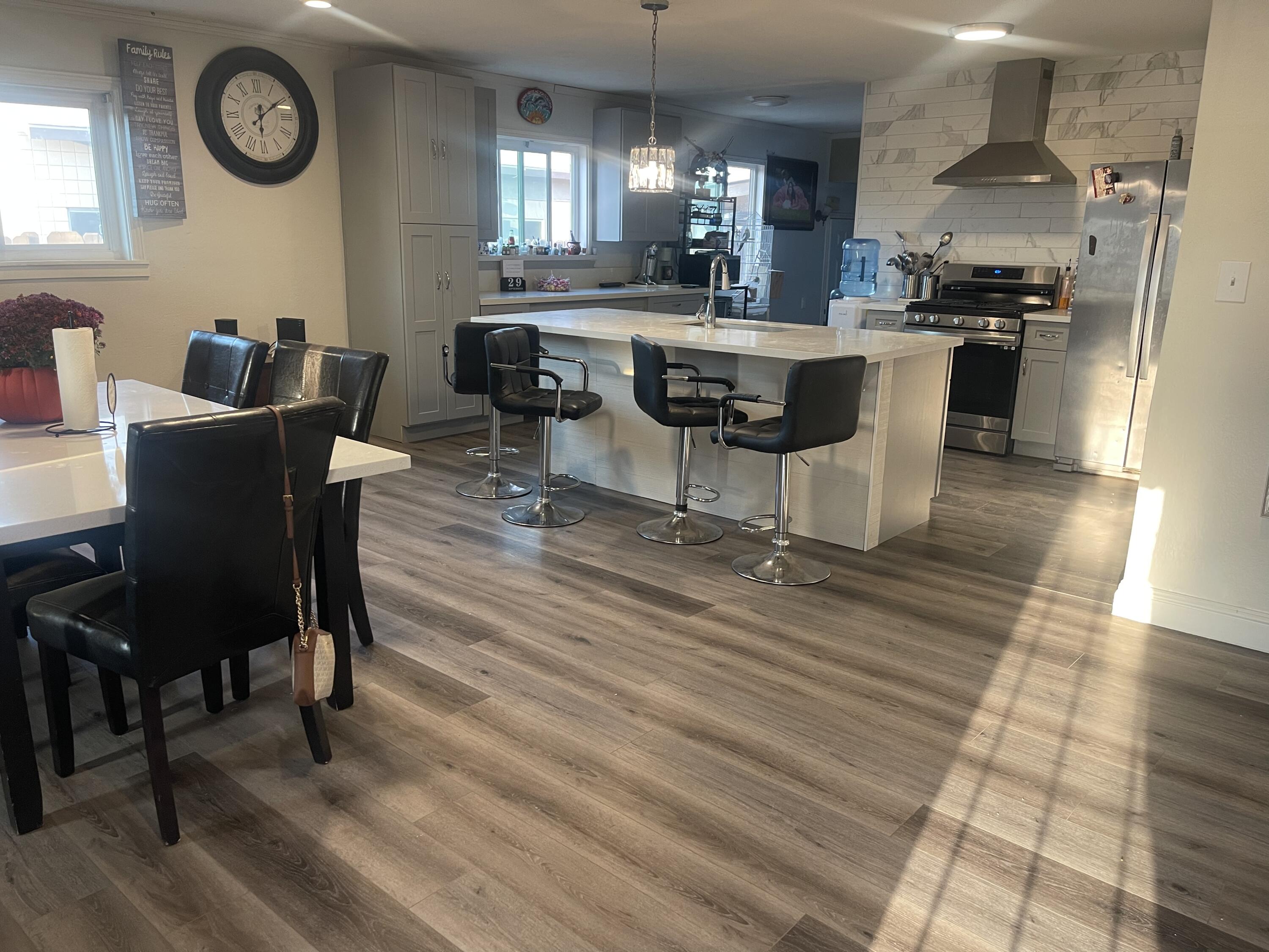 982 S Prospect St, Porterville, CA 93257