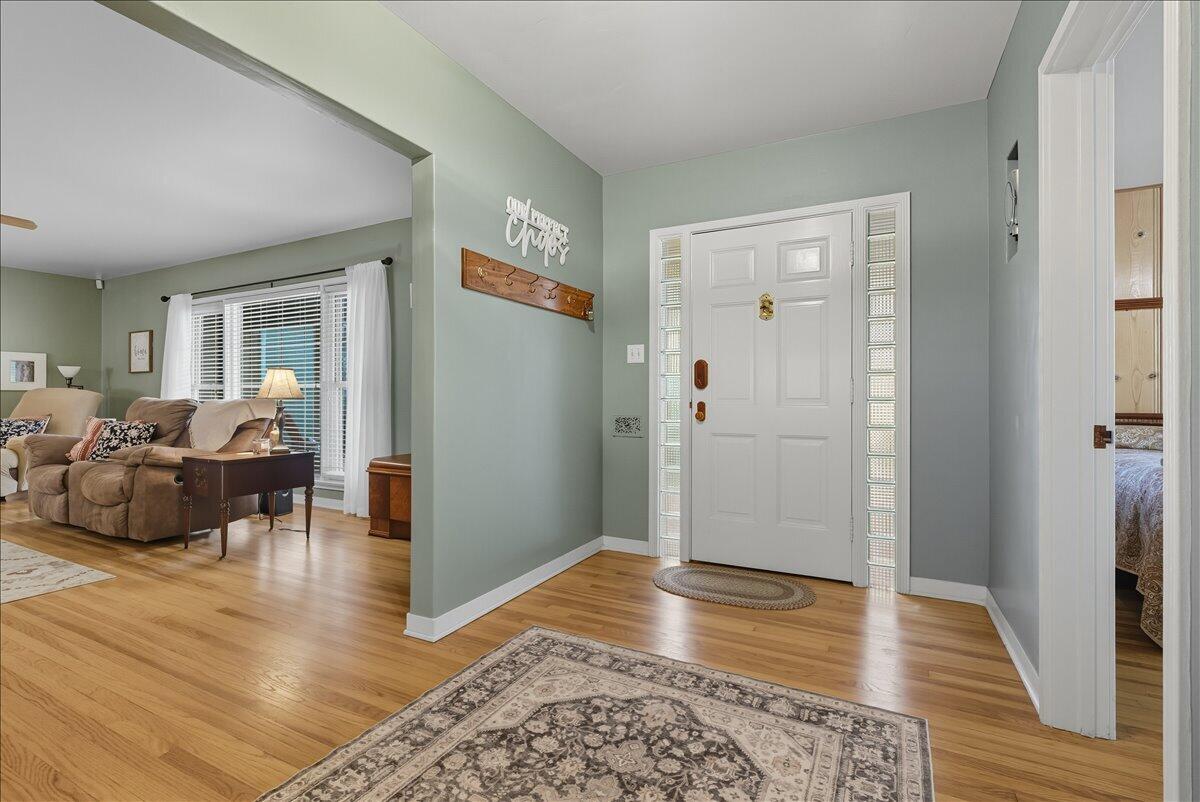 861 E Sycamore Ave, Tulare, CA 93274