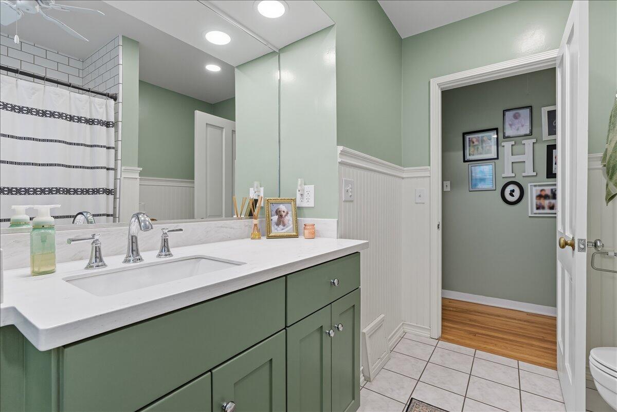 861 E Sycamore Ave, Tulare, CA 93274