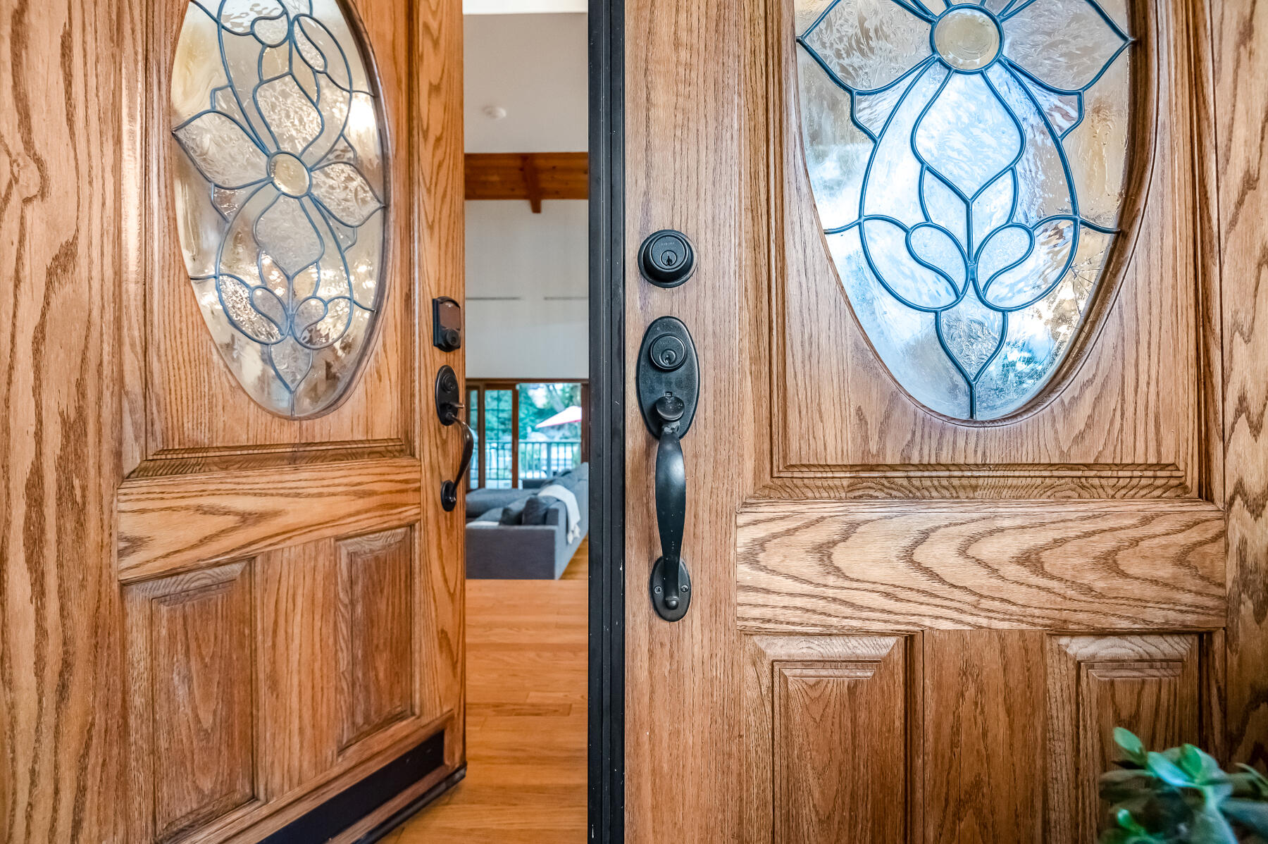 3735 W Woodside Ave, Visalia, CA 93291