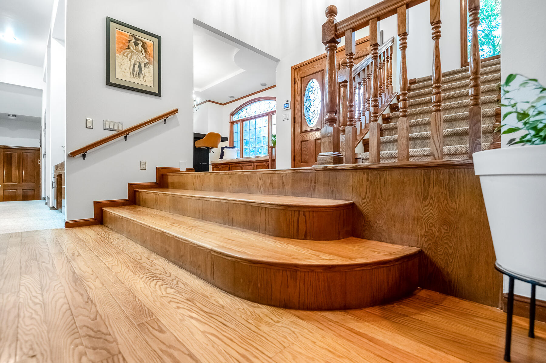 3735 W Woodside Ave, Visalia, CA 93291