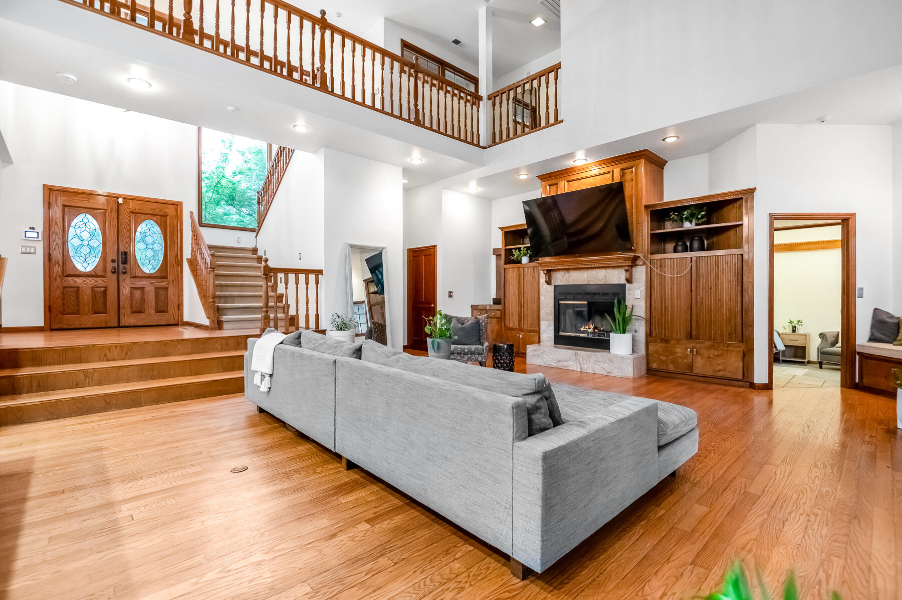 3735 W Woodside Ave, Visalia, CA 93291