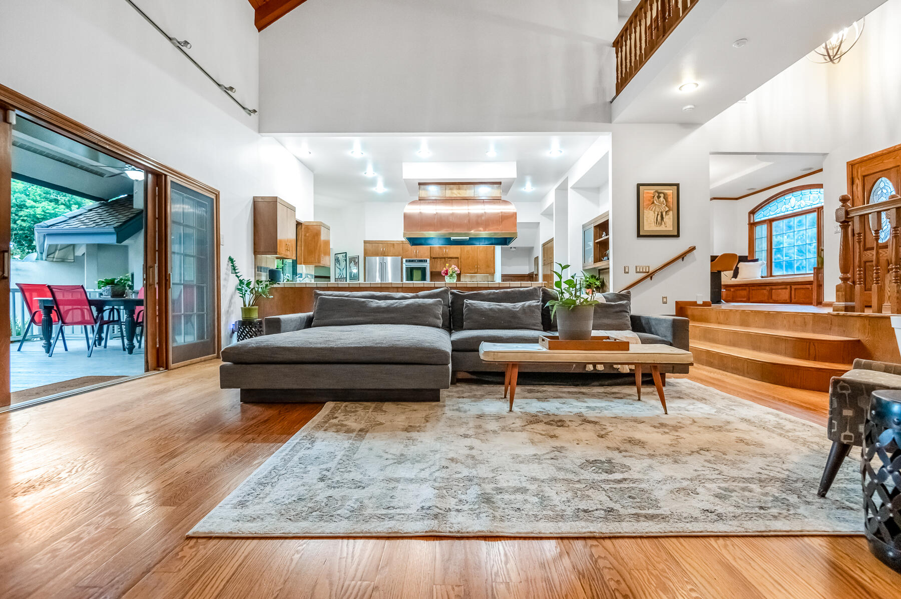 3735 W Woodside Ave, Visalia, CA 93291