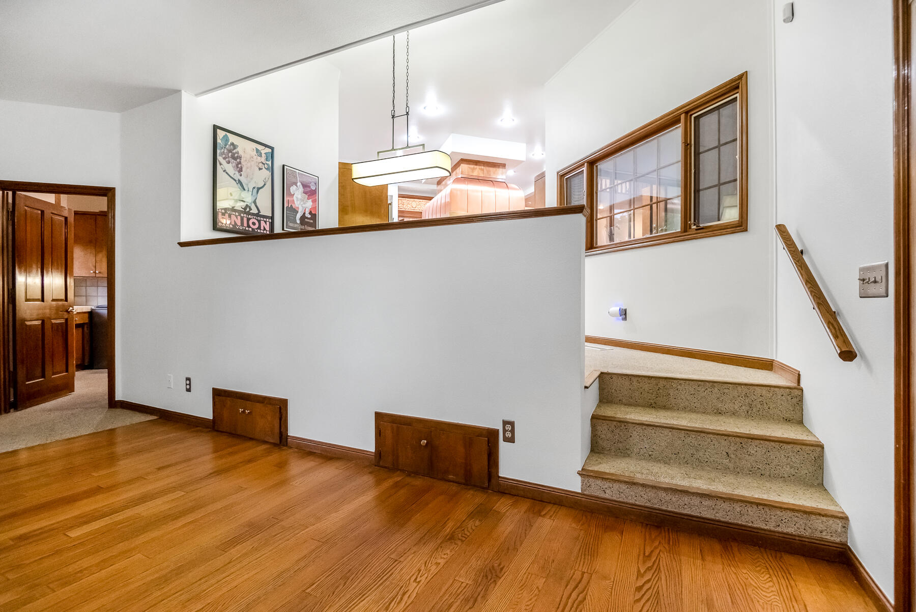 3735 W Woodside Ave, Visalia, CA 93291