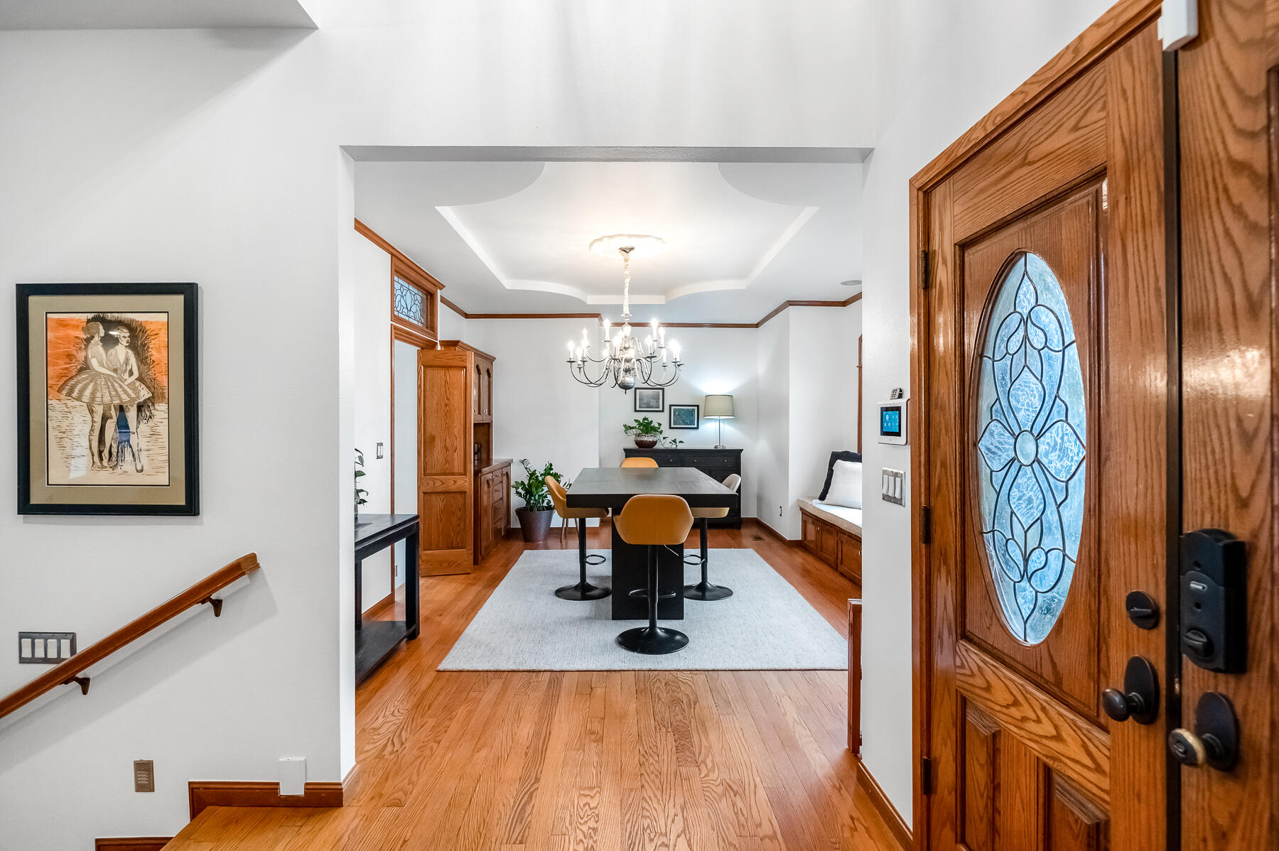 3735 W Woodside Ave, Visalia, CA 93291