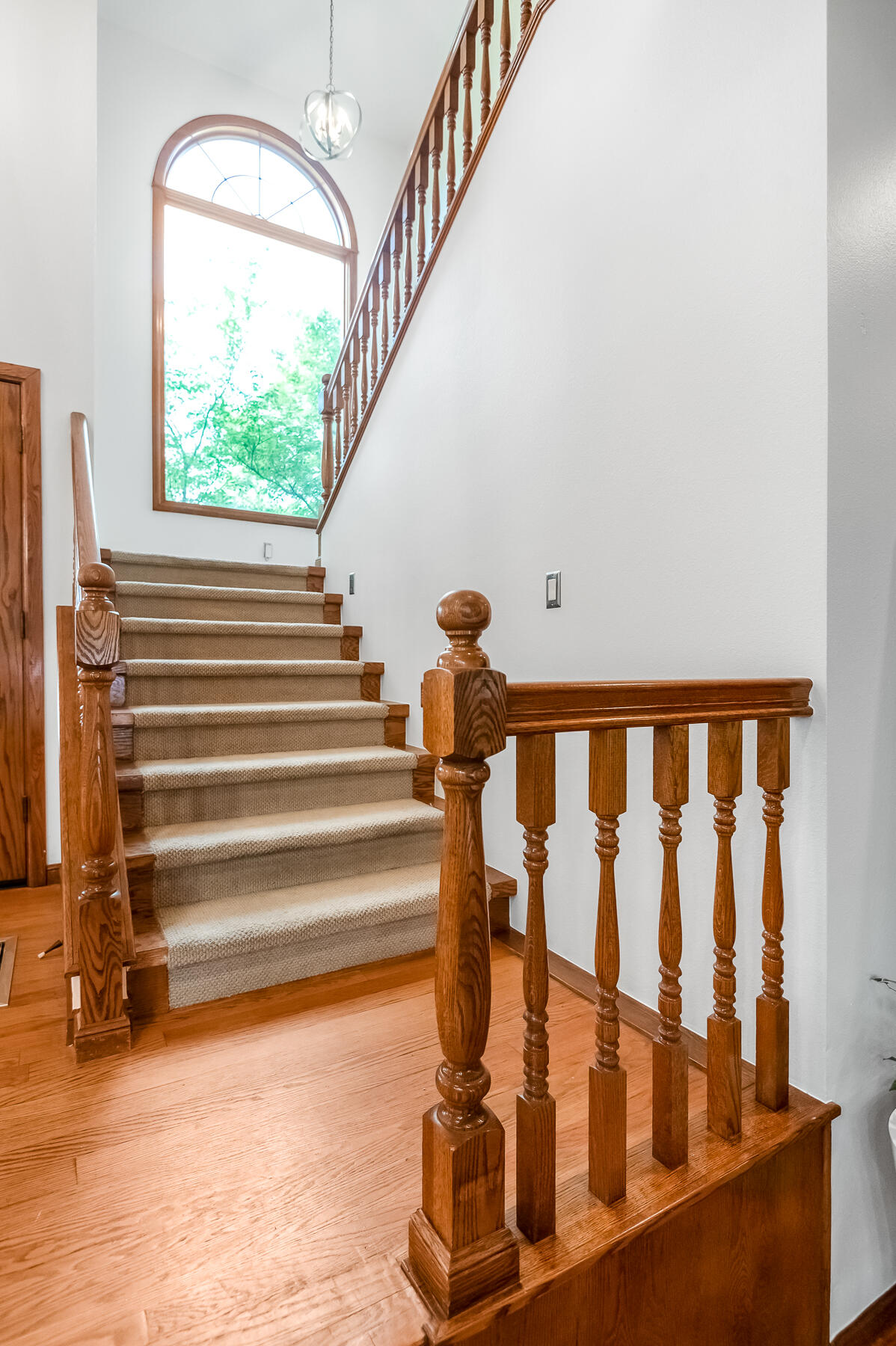 3735 W Woodside Ave, Visalia, CA 93291