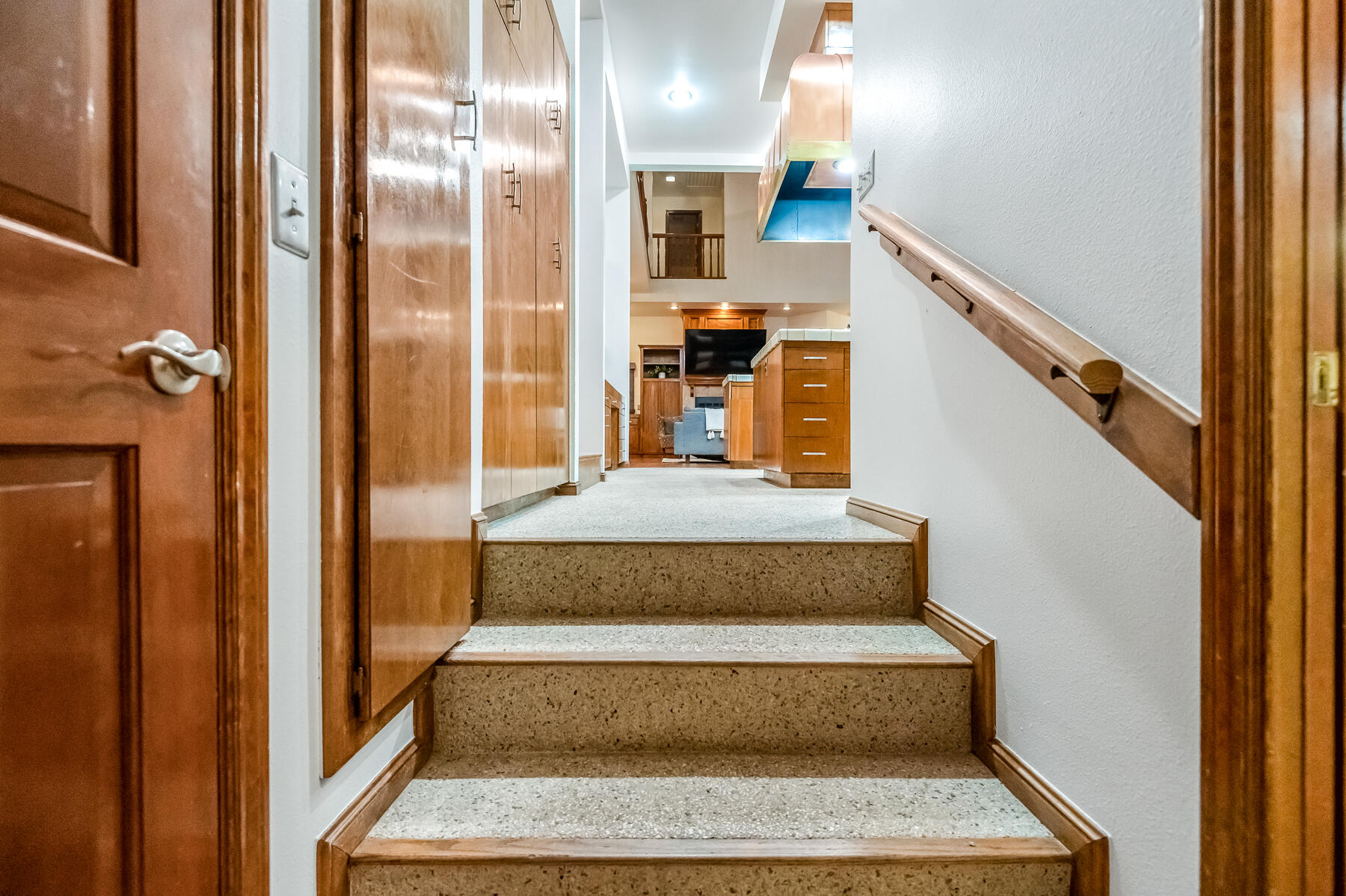 3735 W Woodside Ave, Visalia, CA 93291