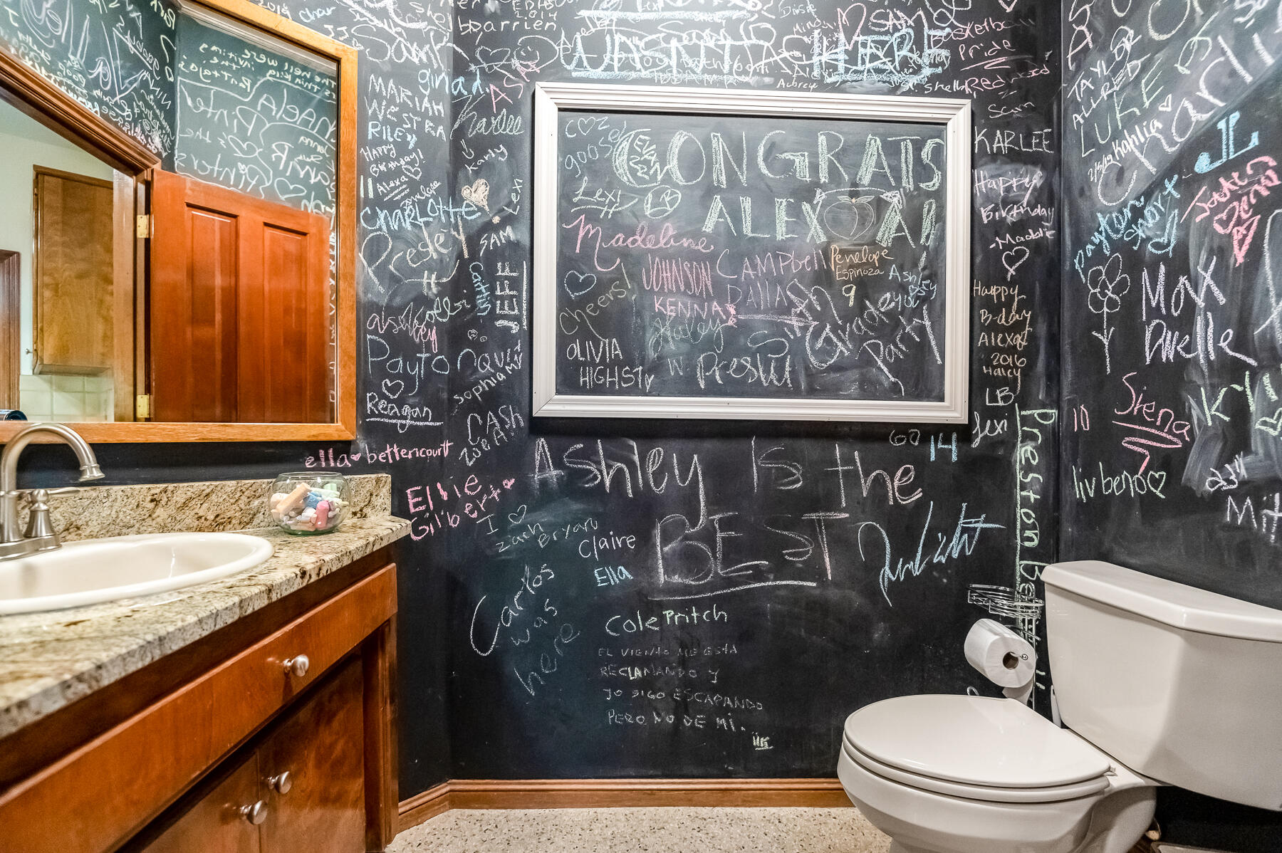 3735 W Woodside Ave, Visalia, CA 93291