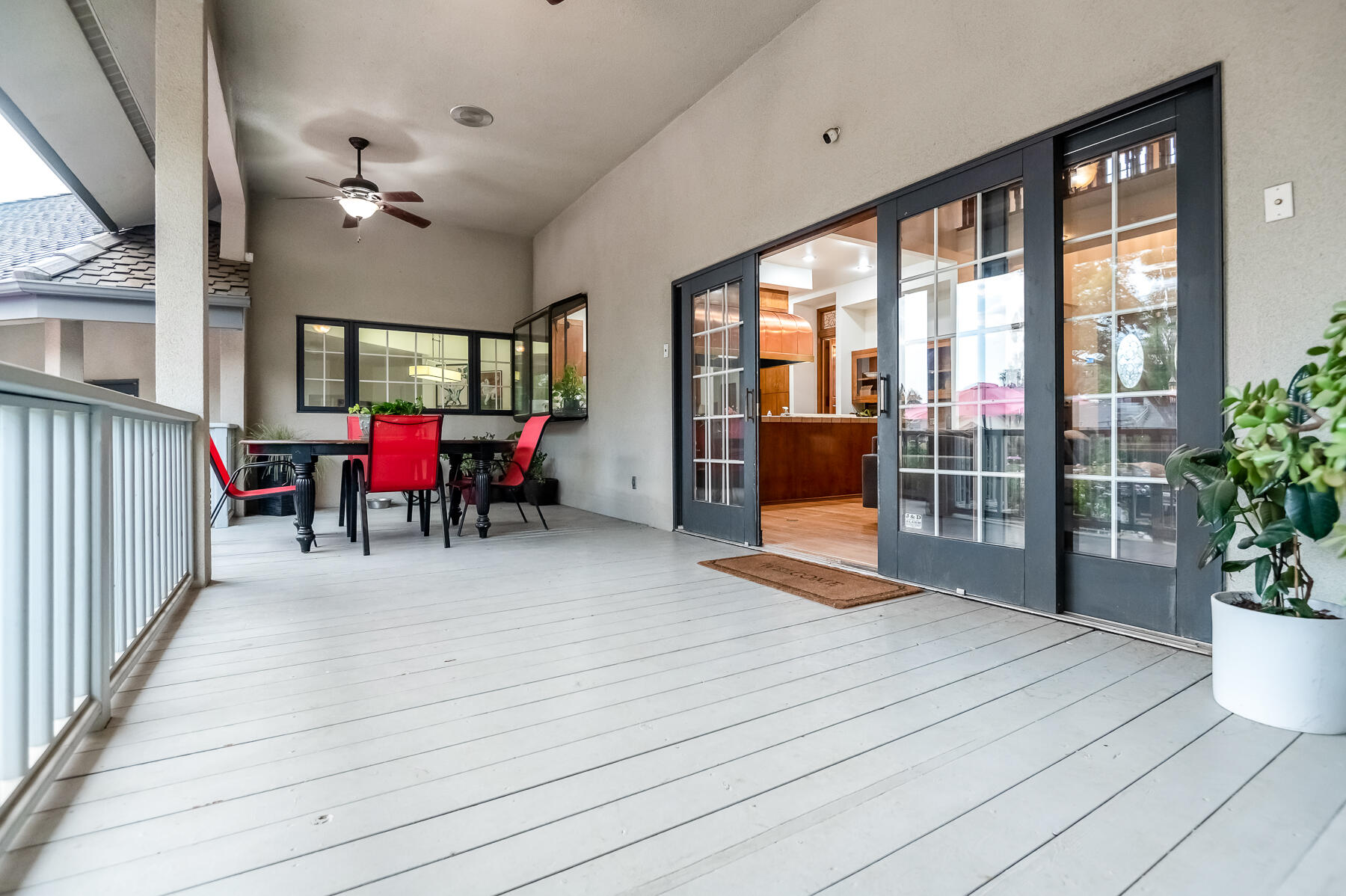 3735 W Woodside Ave, Visalia, CA 93291