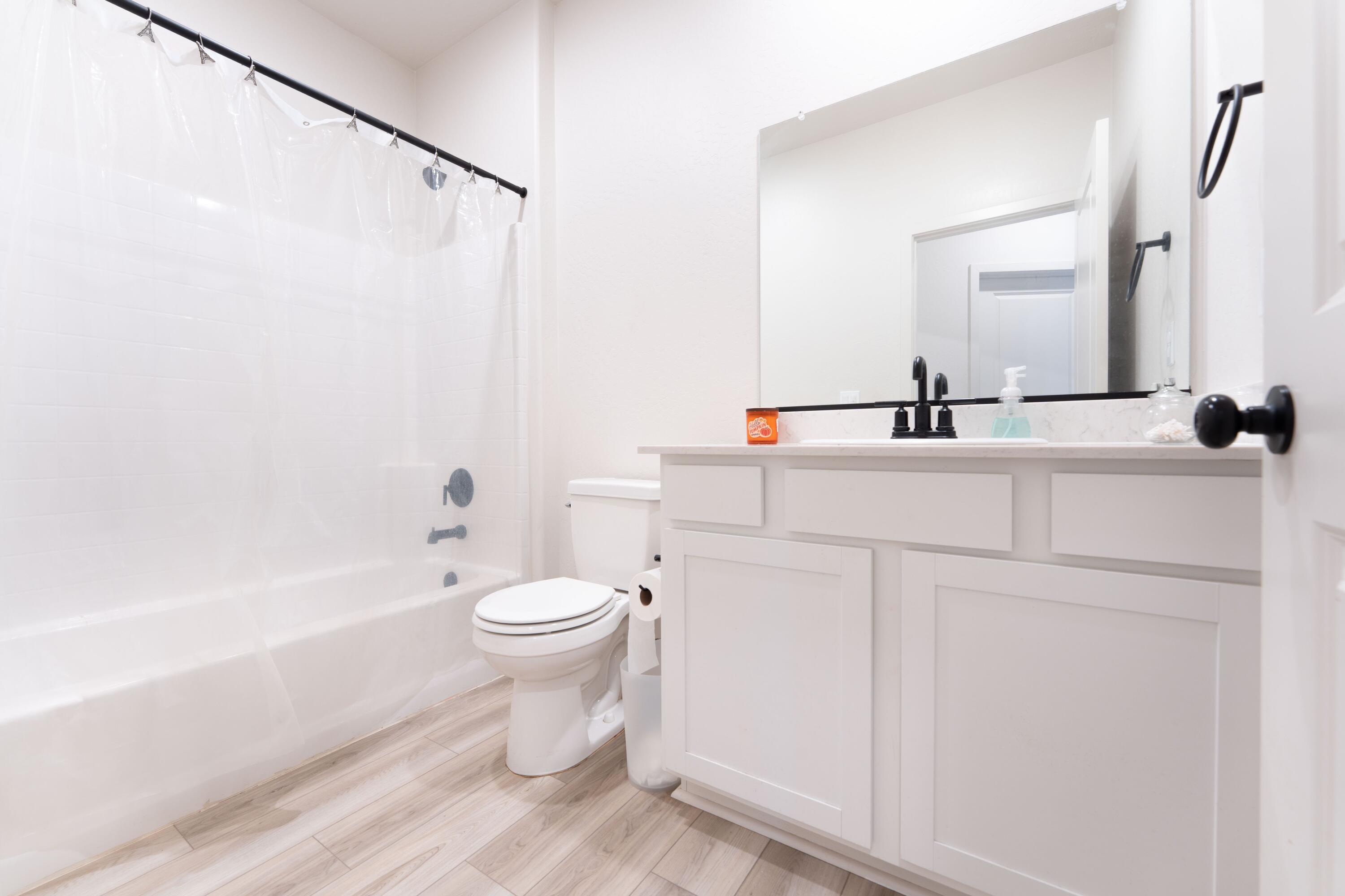 1754 S Twilight St, Hanford, CA 93230