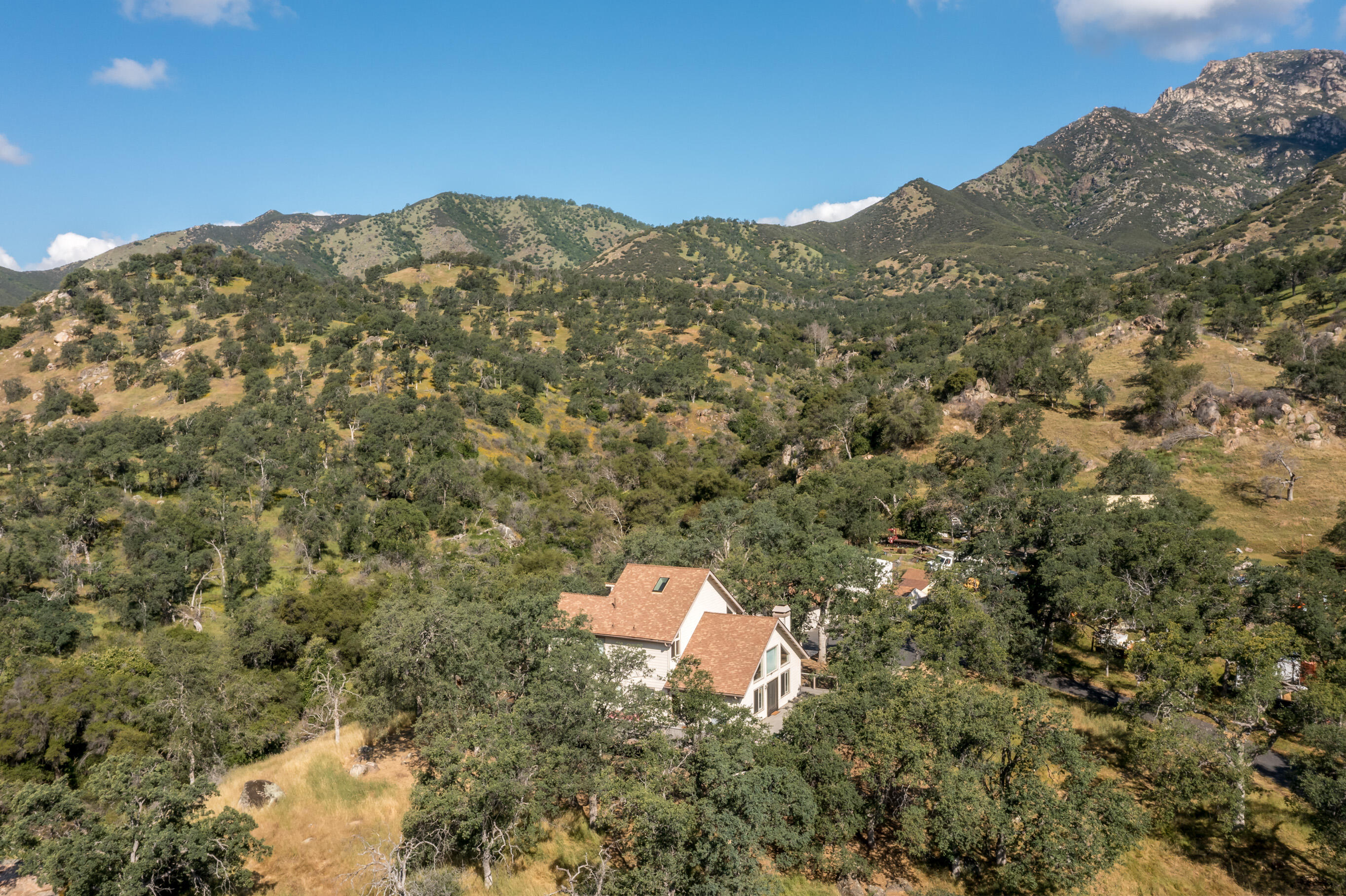 46798 Sequoia Ct, Three Rivers, CA 93271