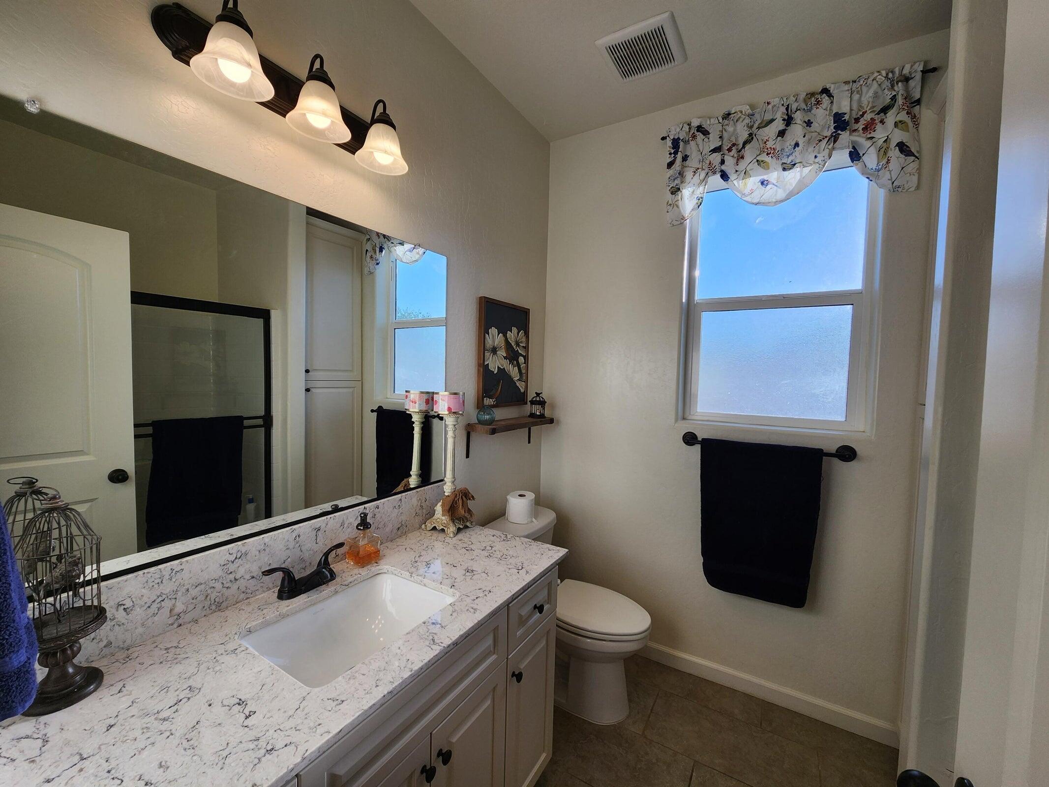 4036 W Rialto Ave, Visalia, CA 93277