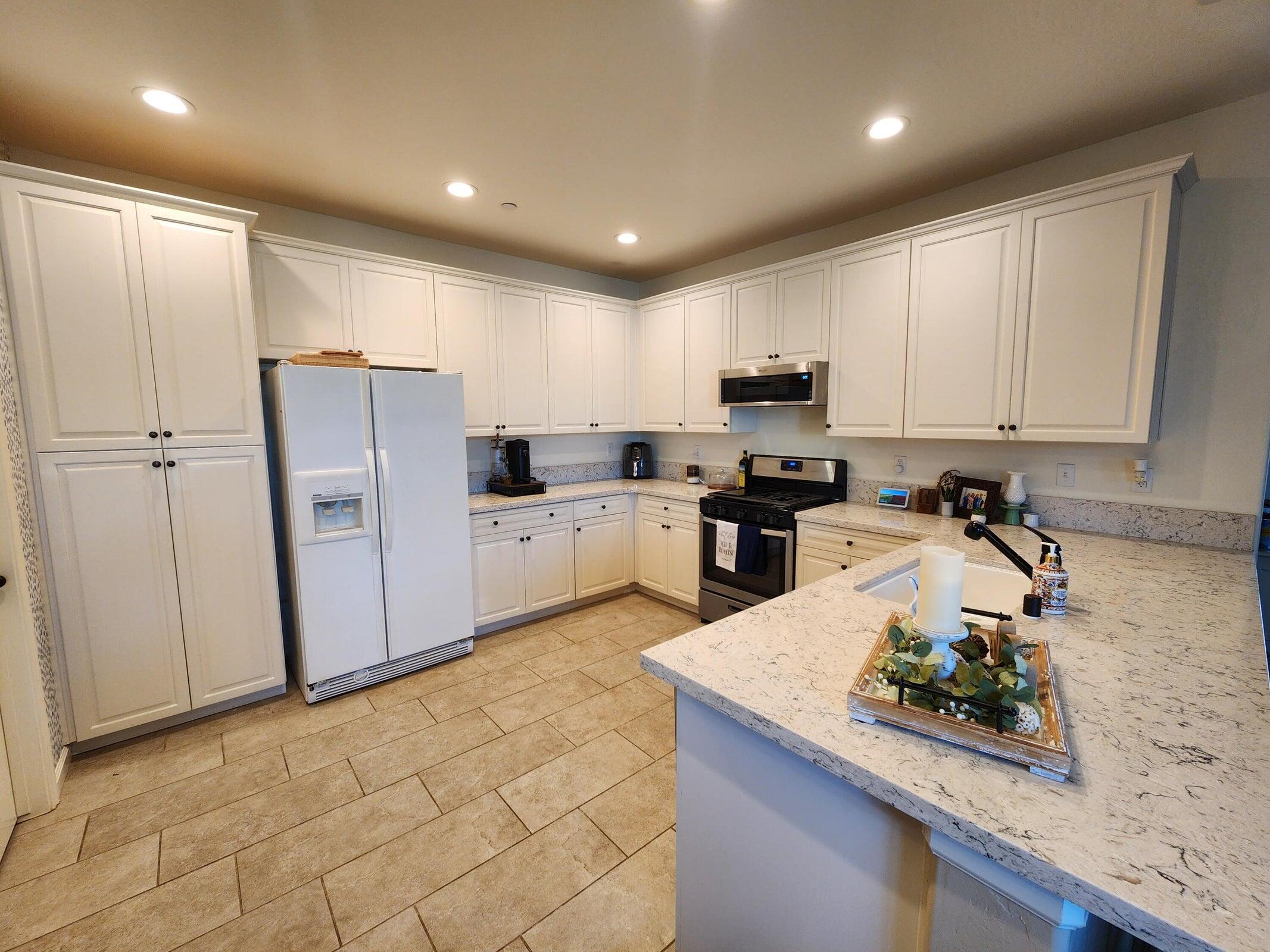 4036 W Rialto Ave, Visalia, CA 93277