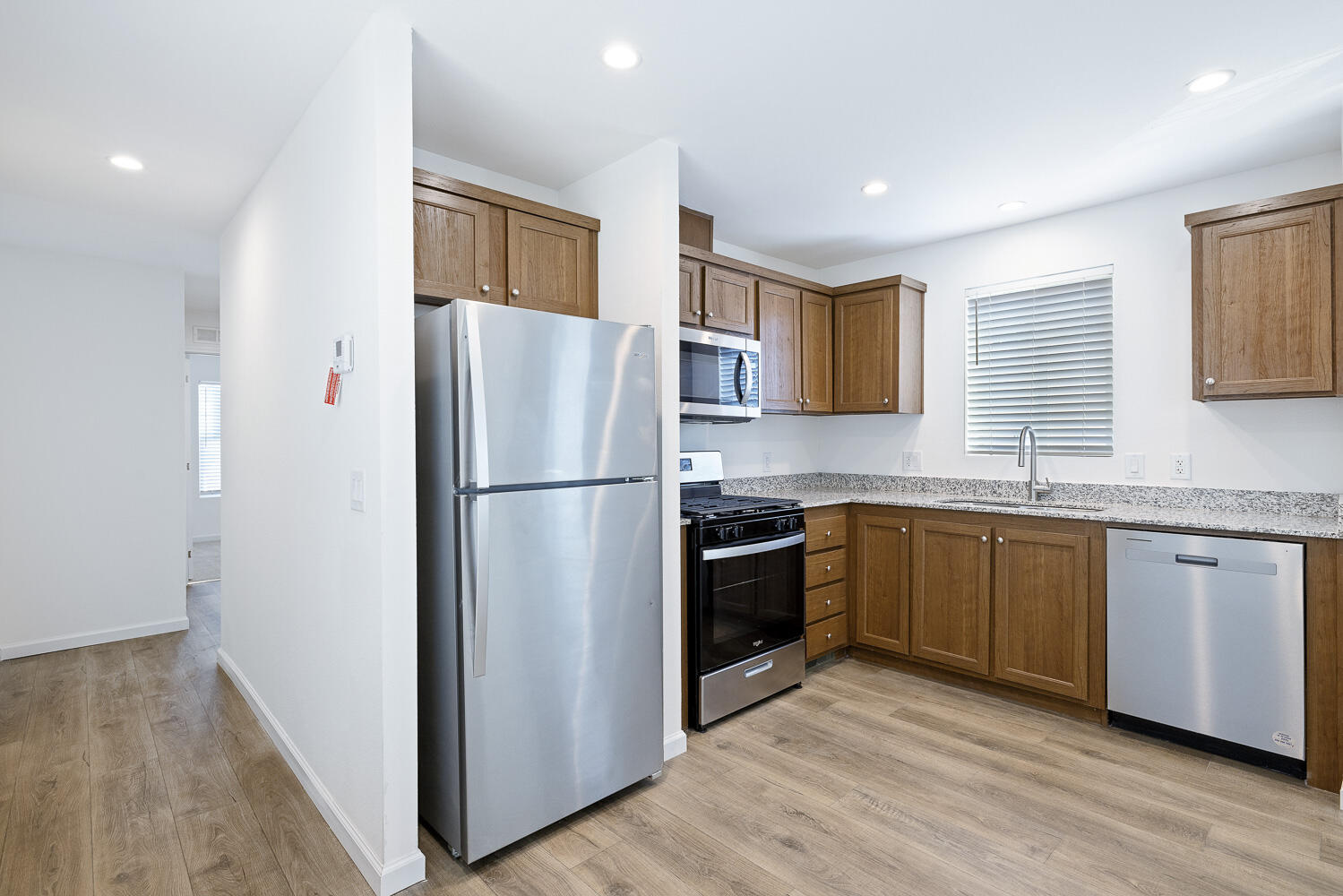 1719 W W Olive Ave #37, Fresno, CA 93728