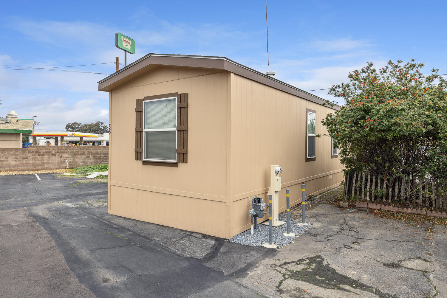 1719 W Olive Ave #33, Fresno, CA 93728