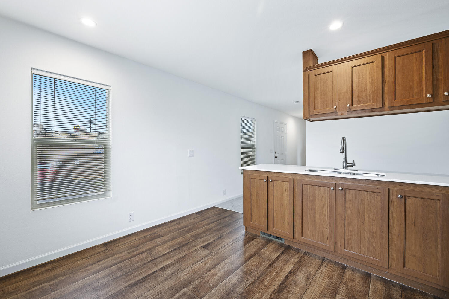 1719 W Olive Ave #33, Fresno, CA 93728