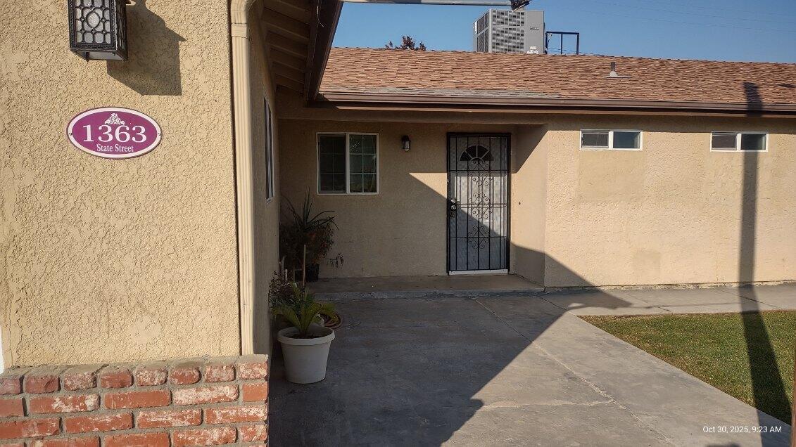 1363 S State St, Porterville, CA 93257