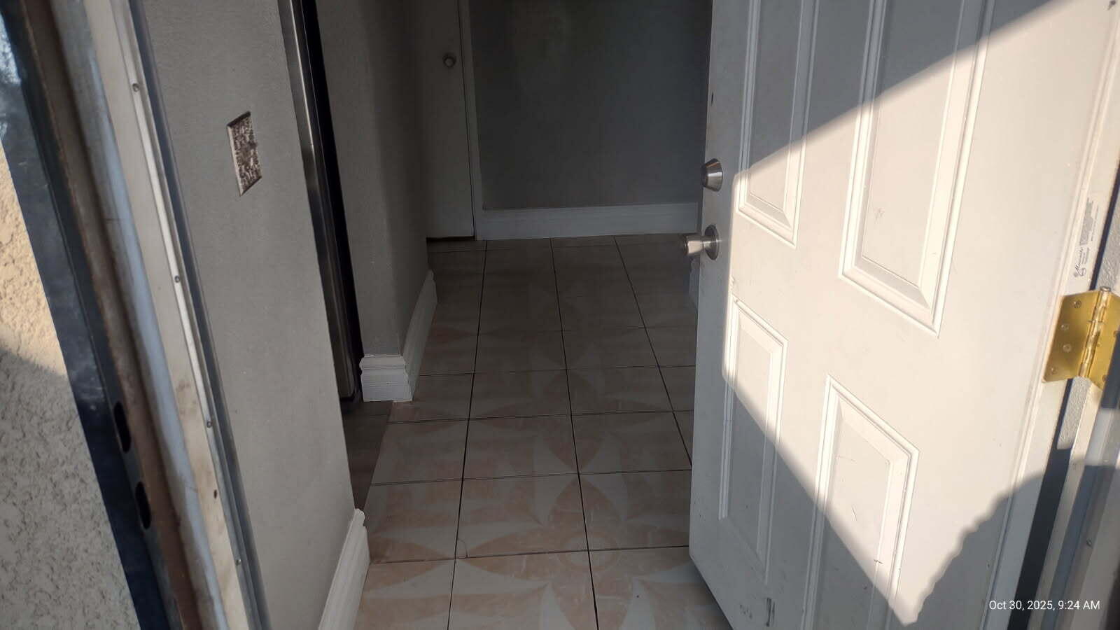 1363 S State St, Porterville, CA 93257