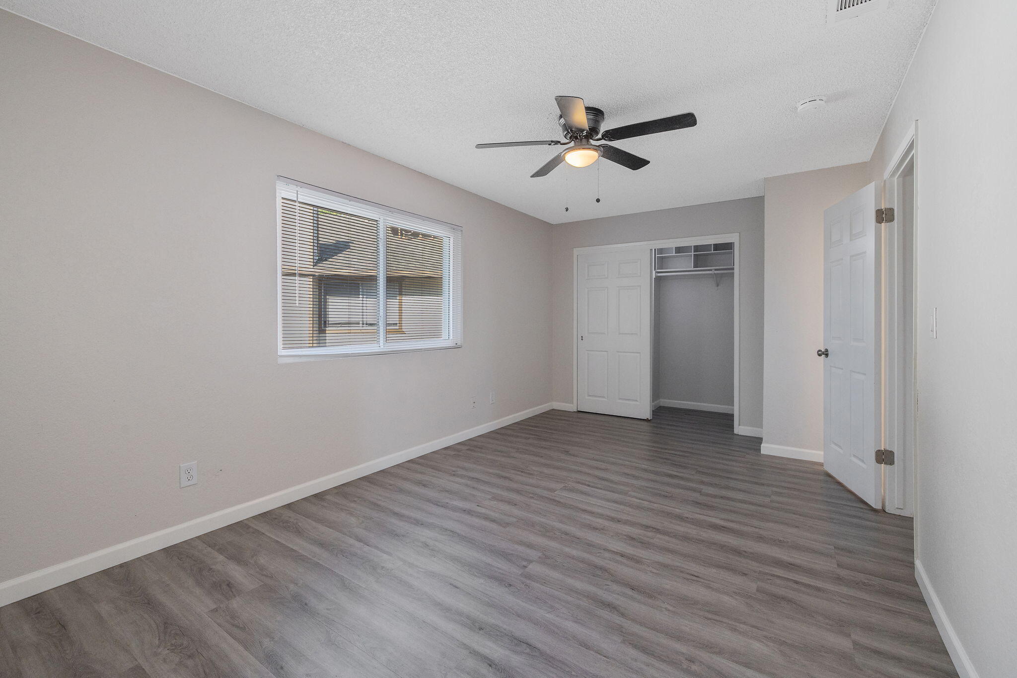 2024 E Laura Ave, Visalia, CA 93292