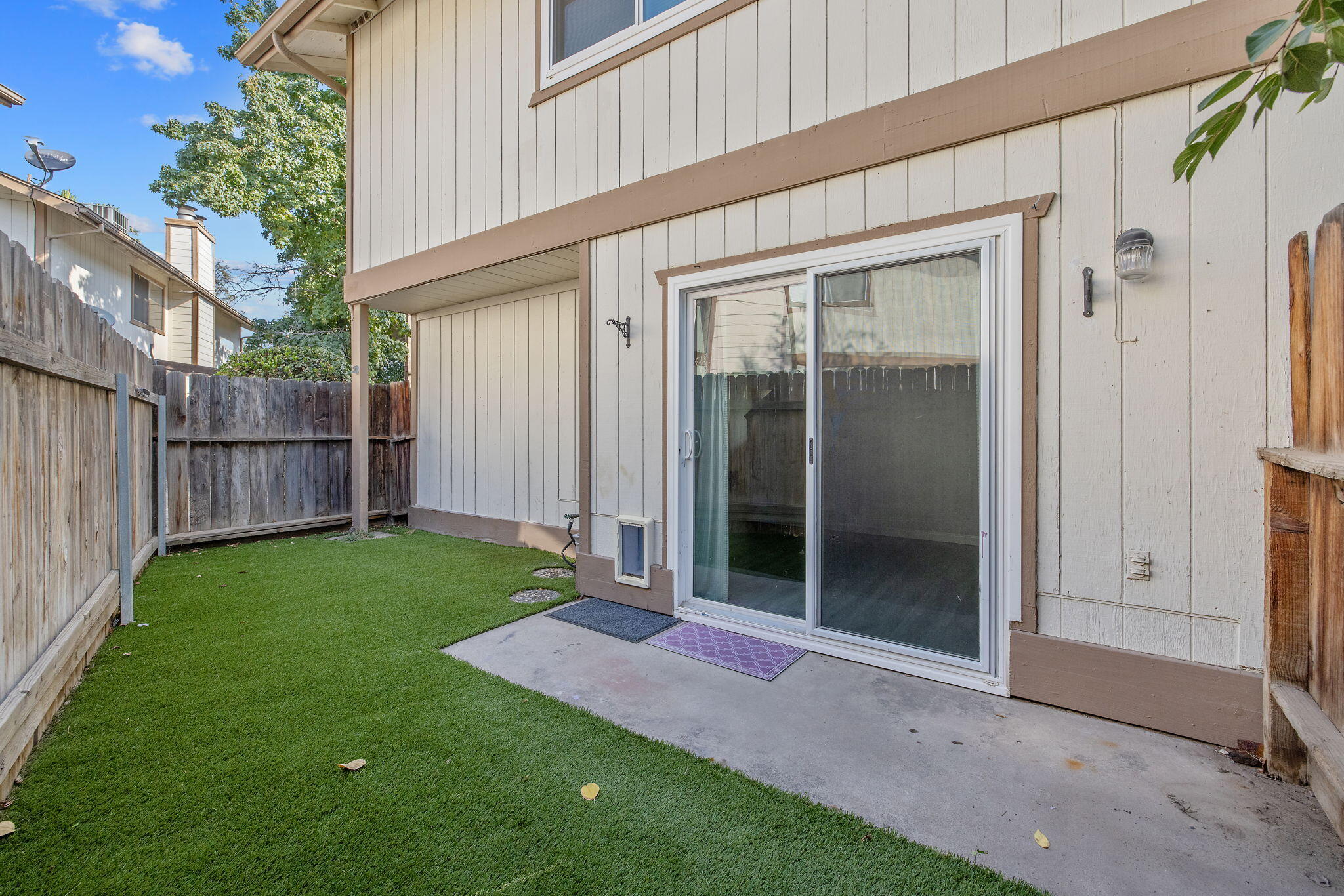 2024 E Laura Ave, Visalia, CA 93292