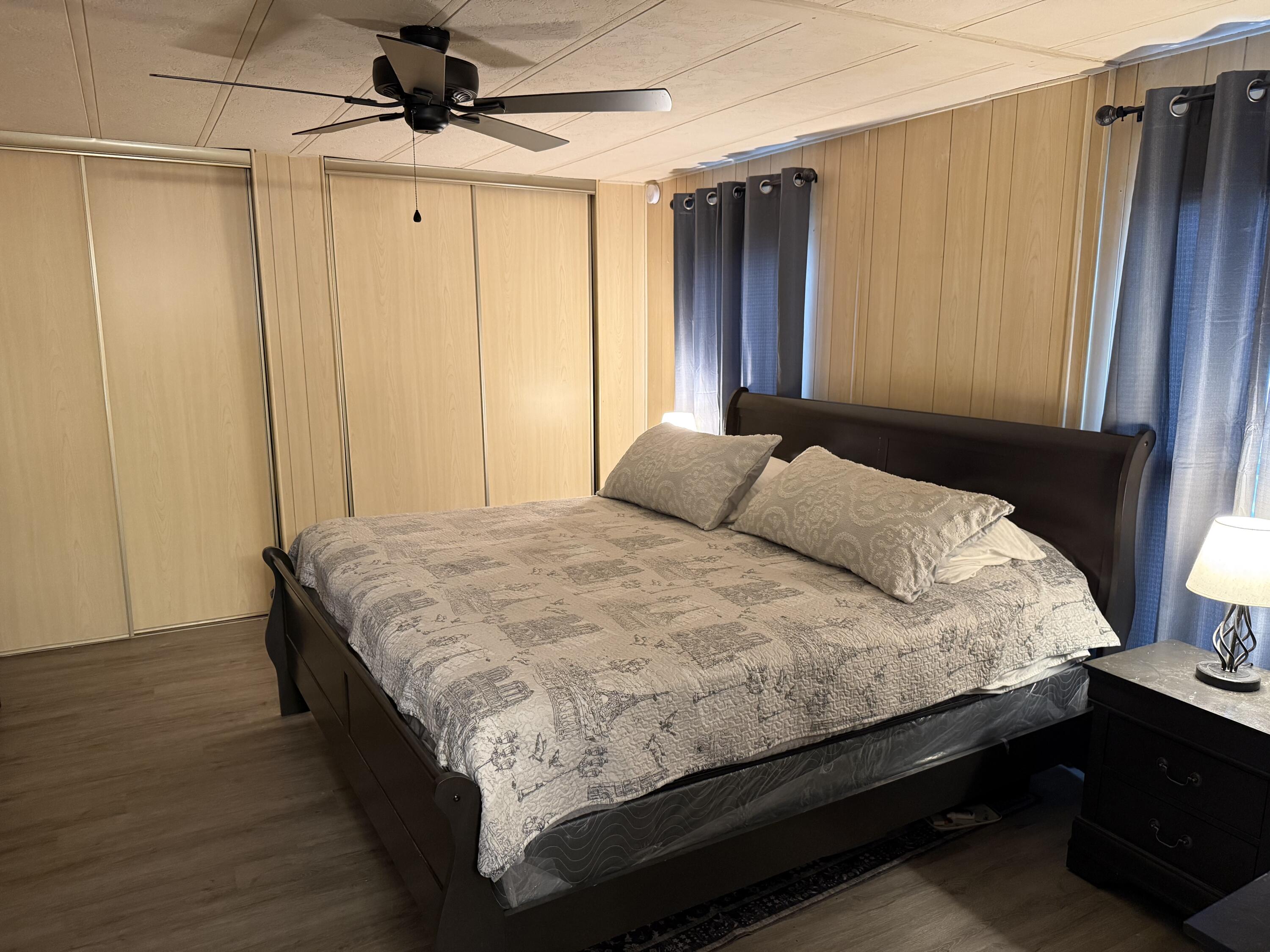 2400 W Midvalley Ave #F-1, Visalia, CA 93277