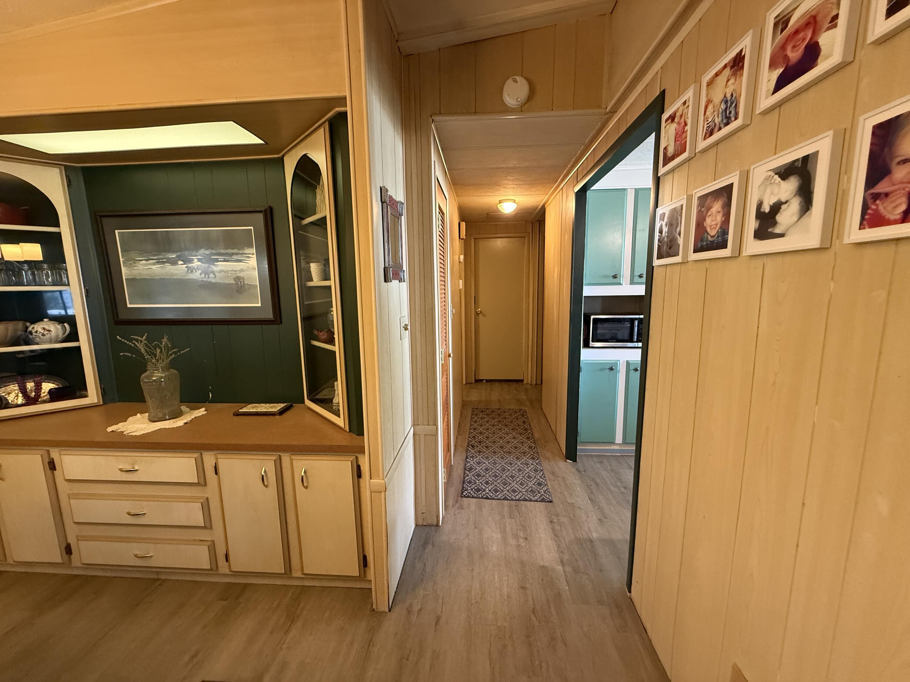 2400 W Midvalley Ave #F-1, Visalia, CA 93277