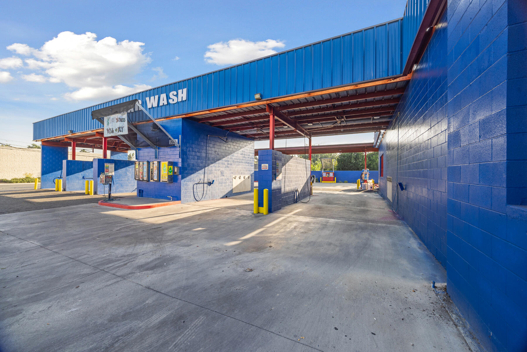 2016 N Dinuba Blvd, Visalia, CA 93291