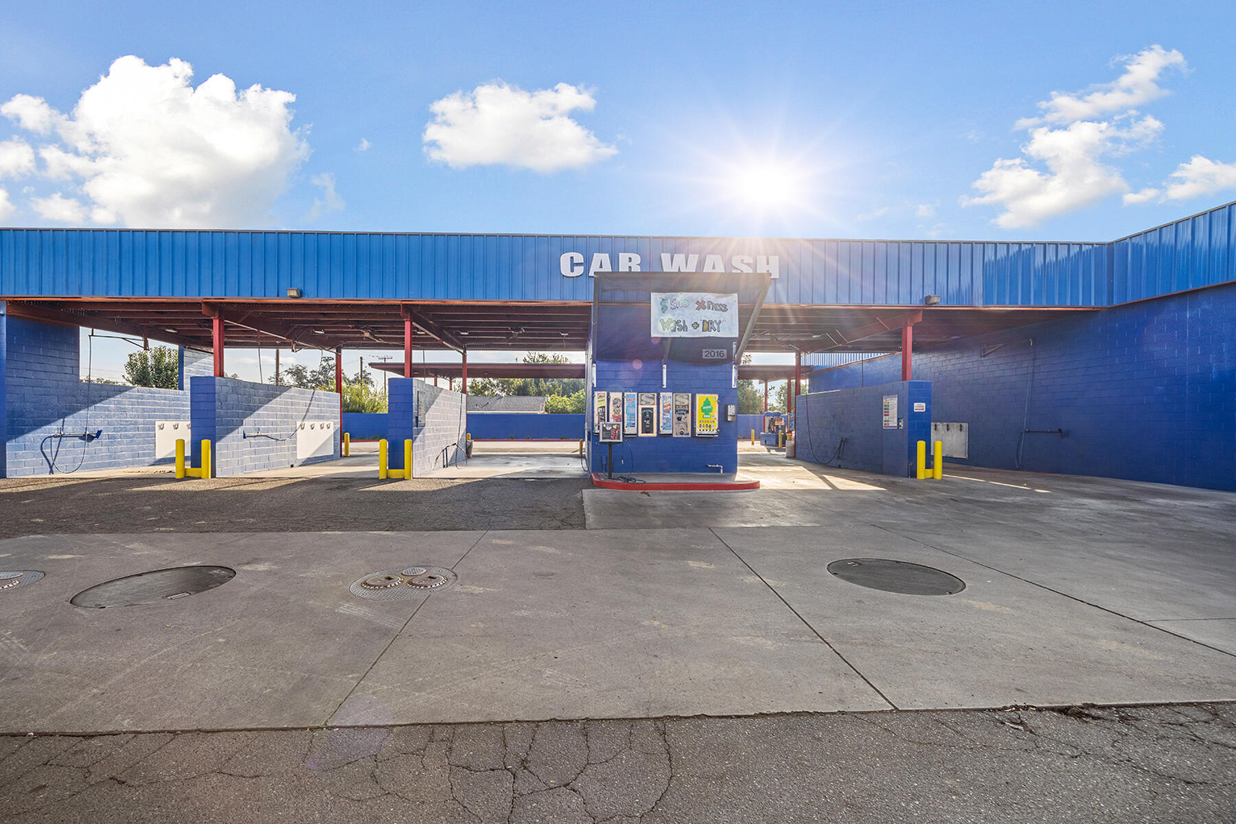 2016 N Dinuba Blvd, Visalia, CA 93291