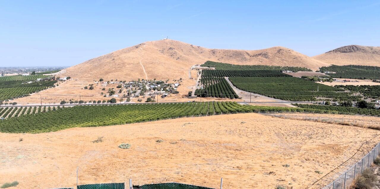1495 N Highland Dr, Porterville, CA 93257
