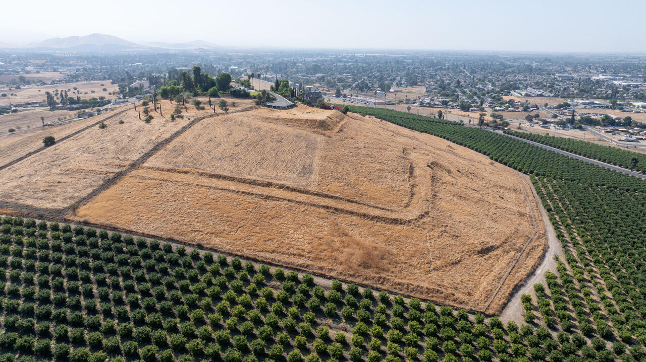 1495 N Highland Dr, Porterville, CA 93257