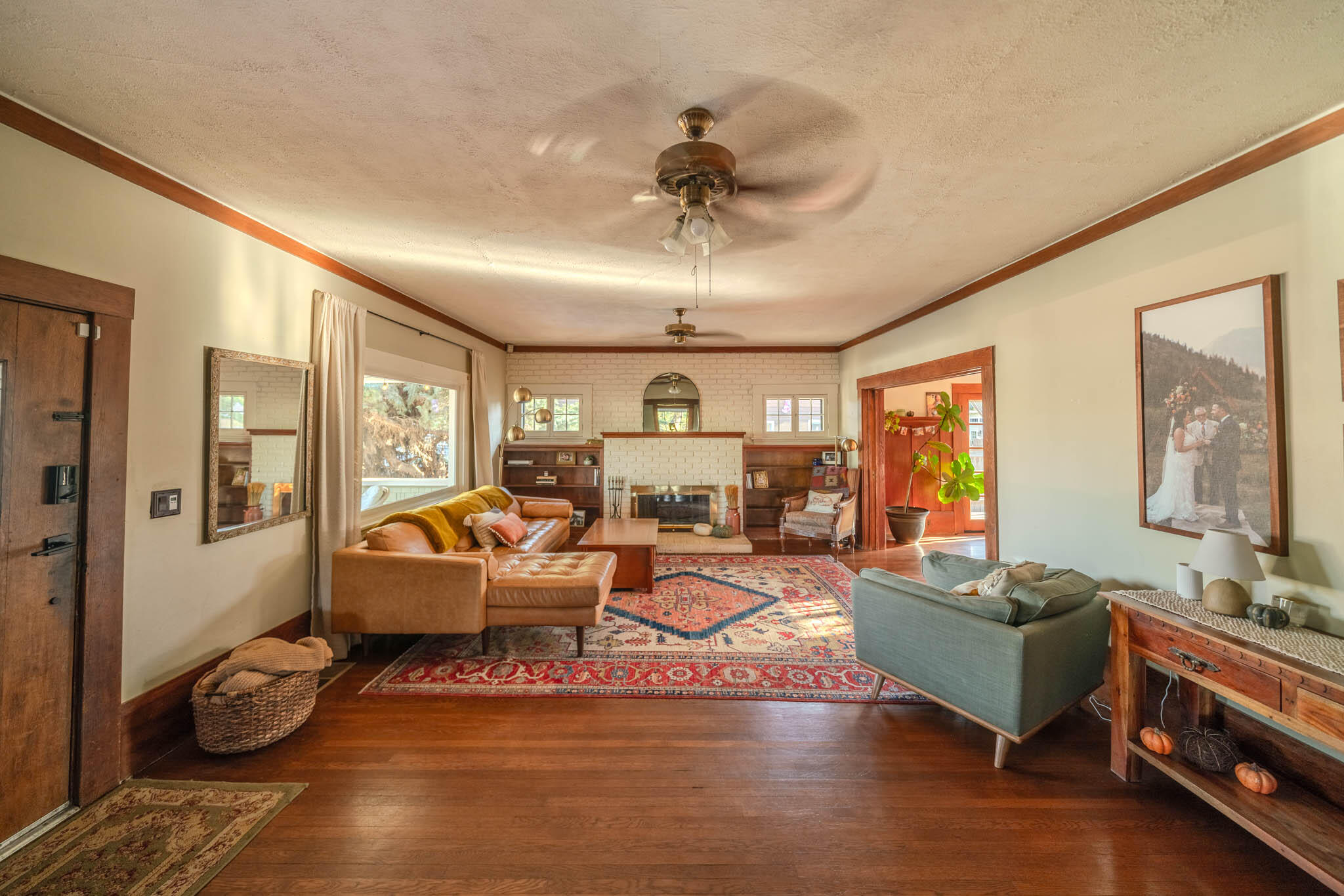 737 N Willis St, Visalia, CA 93291