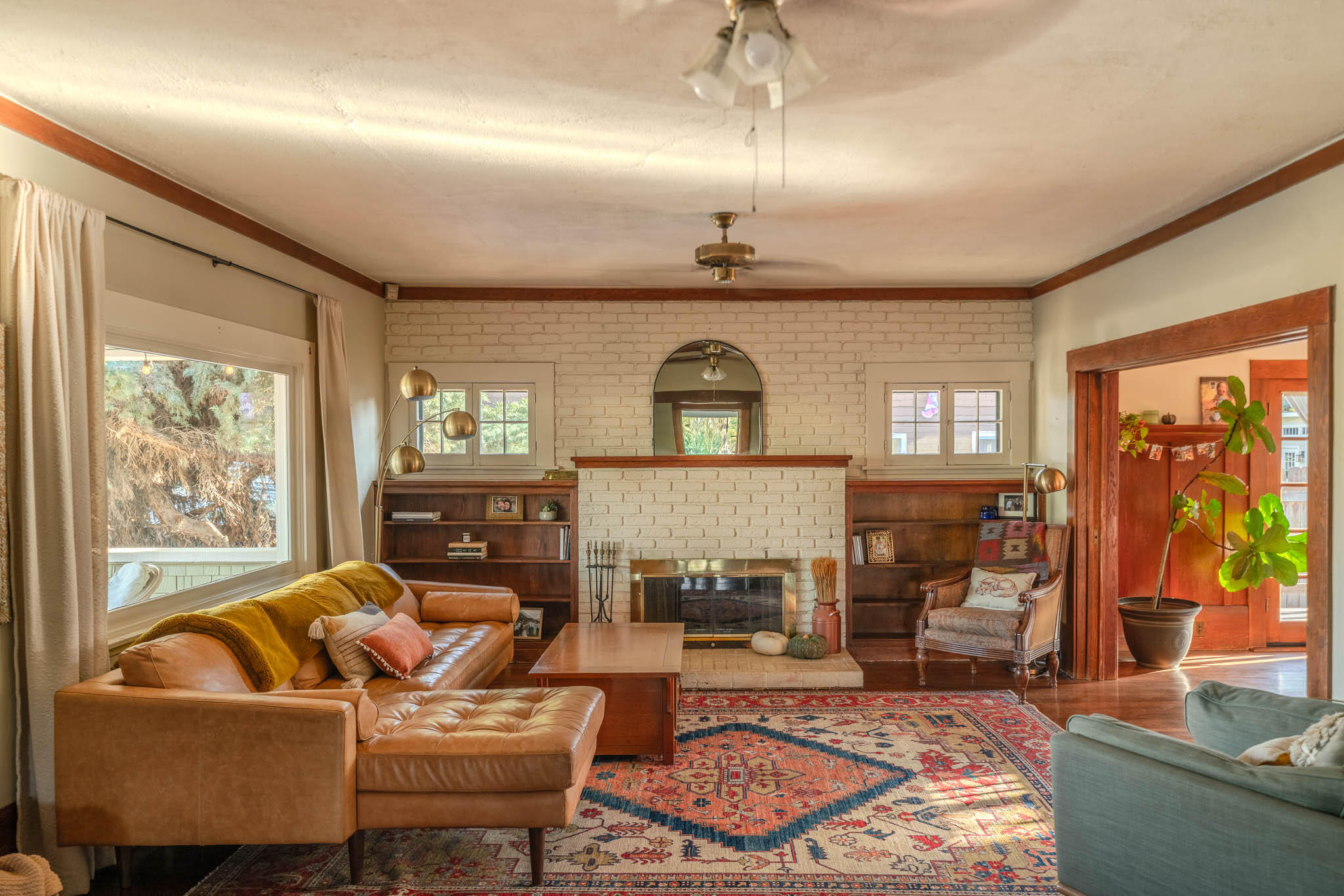 737 N Willis St, Visalia, CA 93291