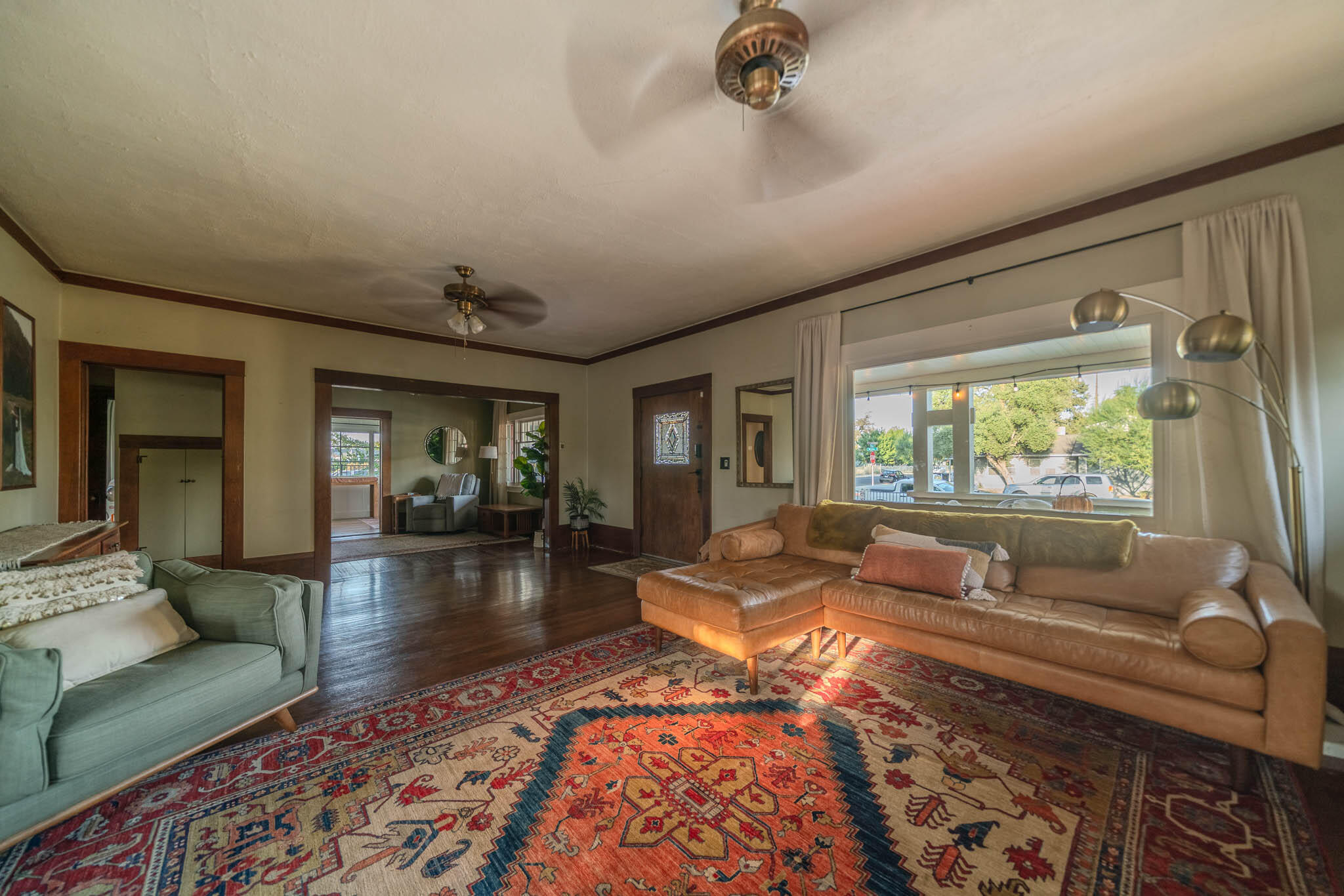 737 N Willis St, Visalia, CA 93291