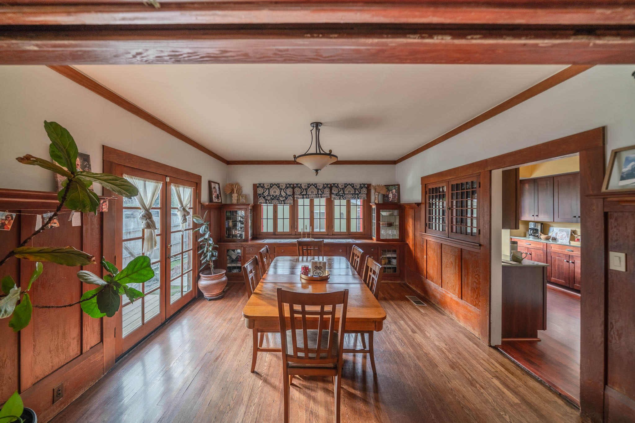 737 N Willis St, Visalia, CA 93291