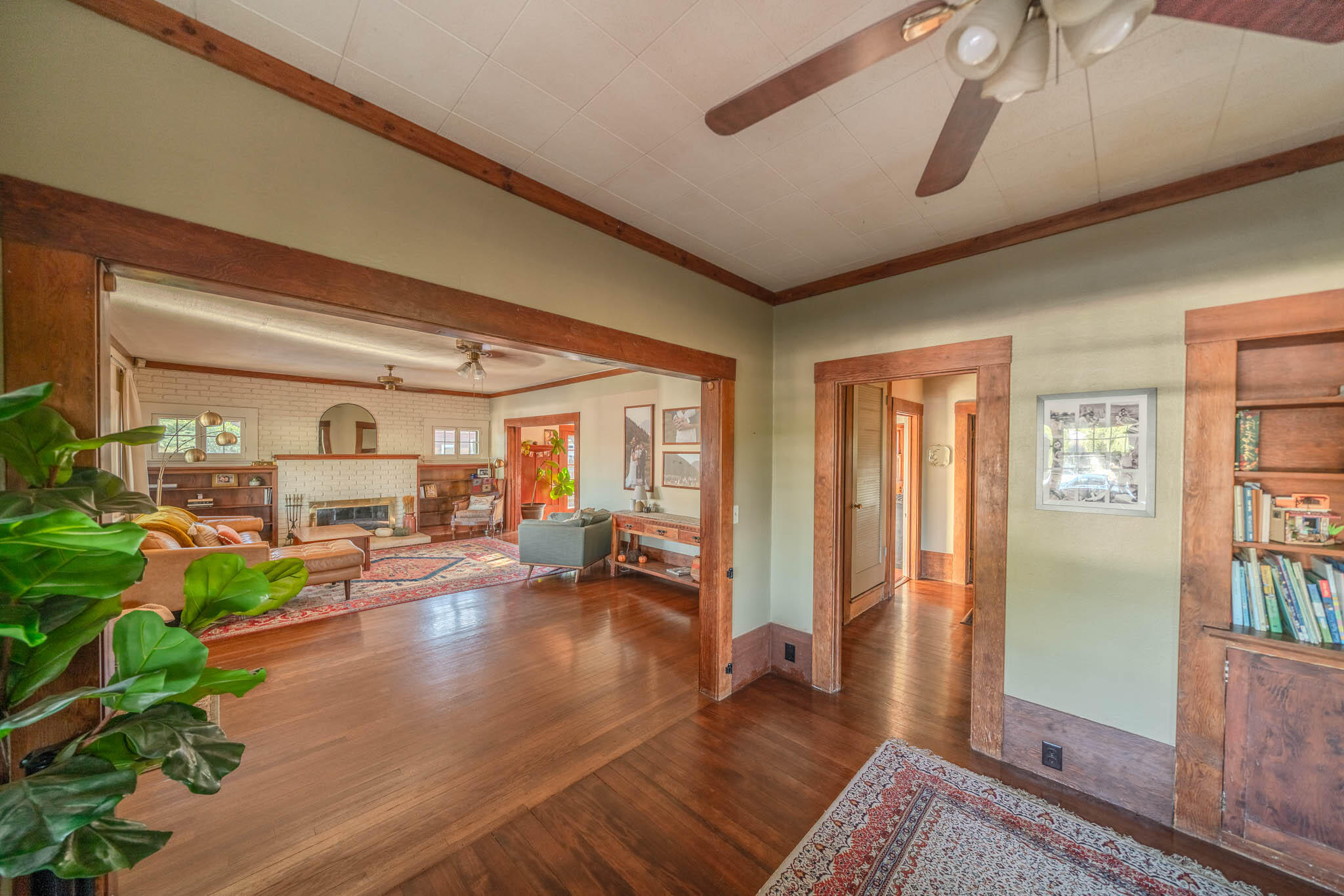 737 N Willis St, Visalia, CA 93291