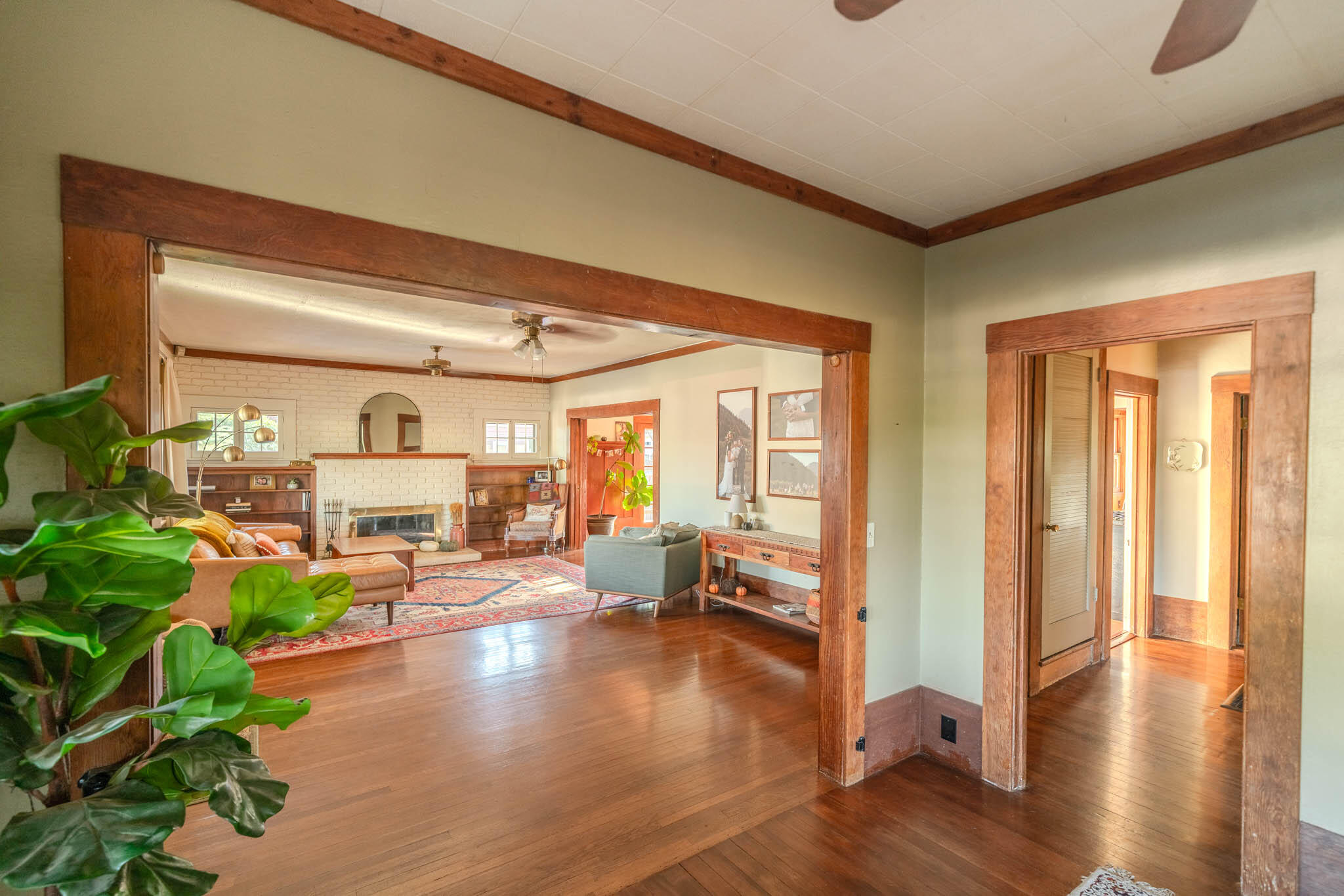 737 N Willis St, Visalia, CA 93291