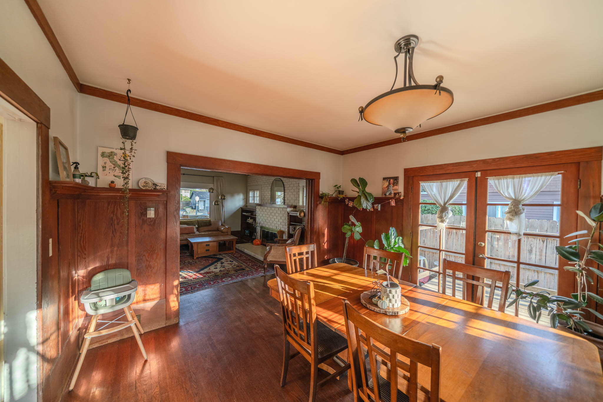 737 N Willis St, Visalia, CA 93291