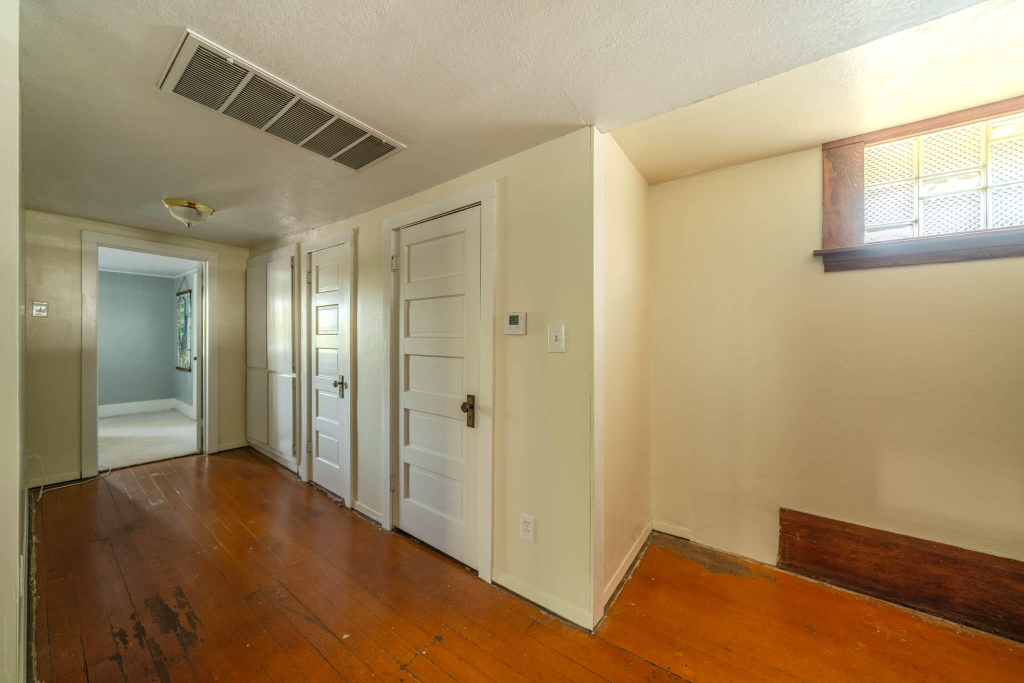 737 N Willis St, Visalia, CA 93291