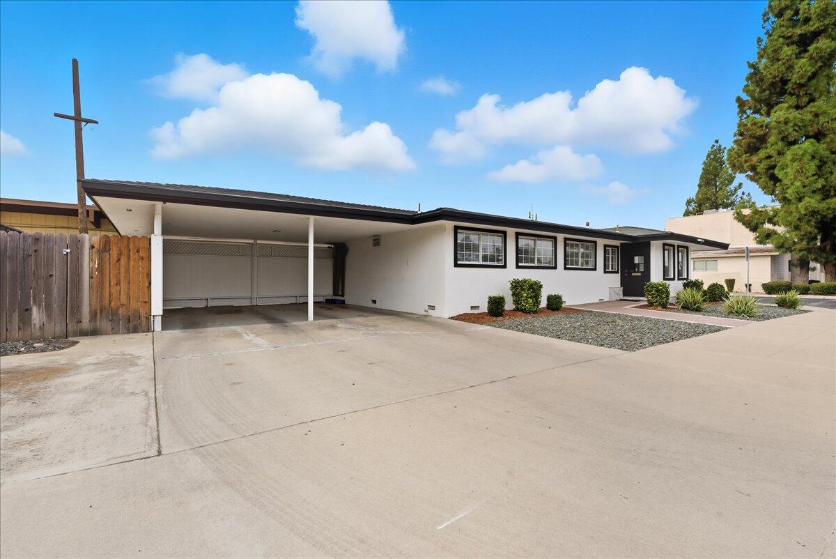 396 N 3rd St, Porterville, CA 93257