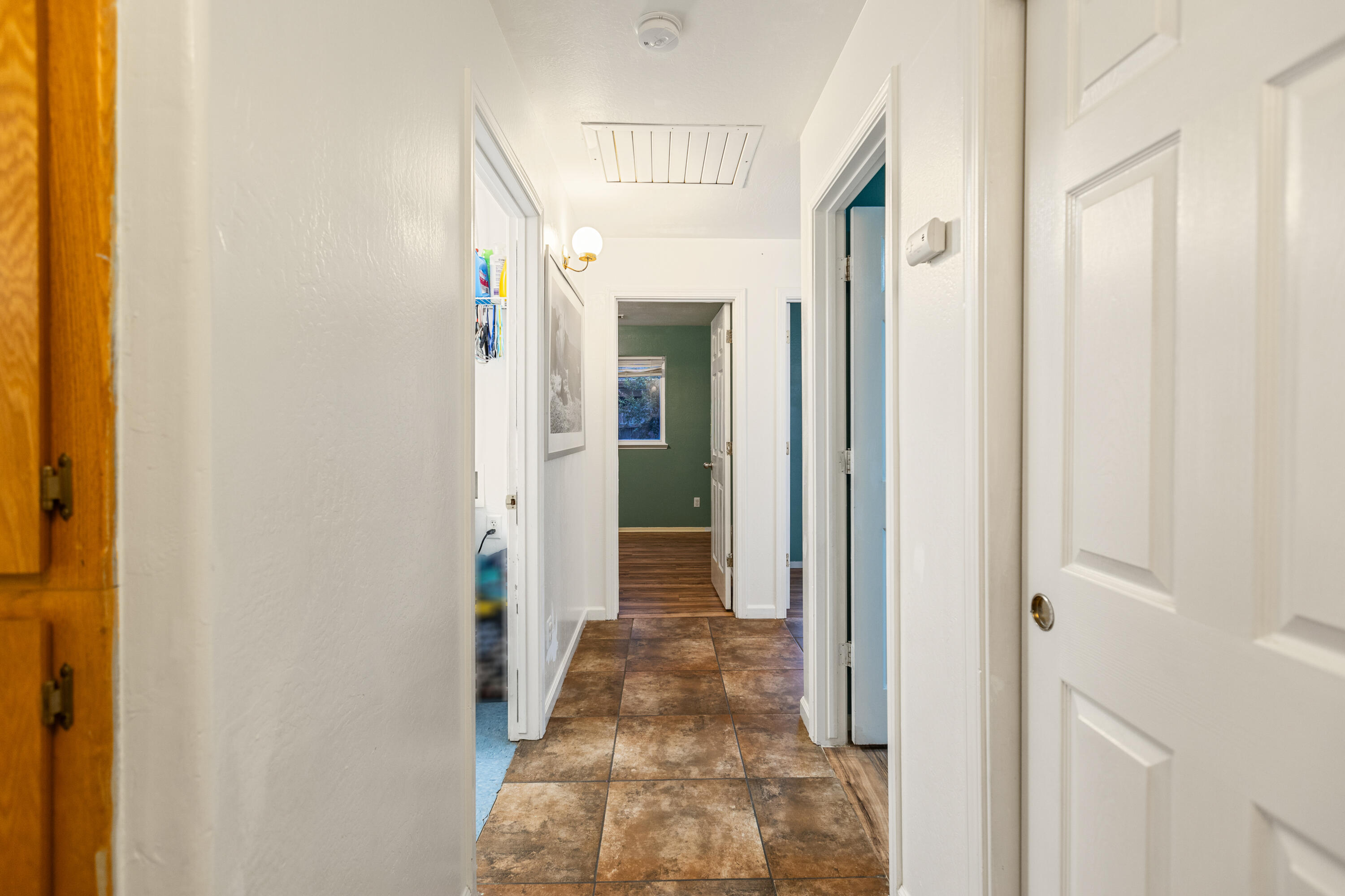 1021 Princeton Ave, Lindsay, CA 93247