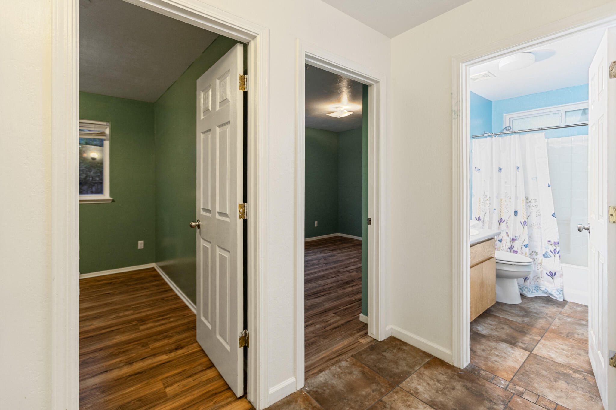 1021 Princeton Ave, Lindsay, CA 93247