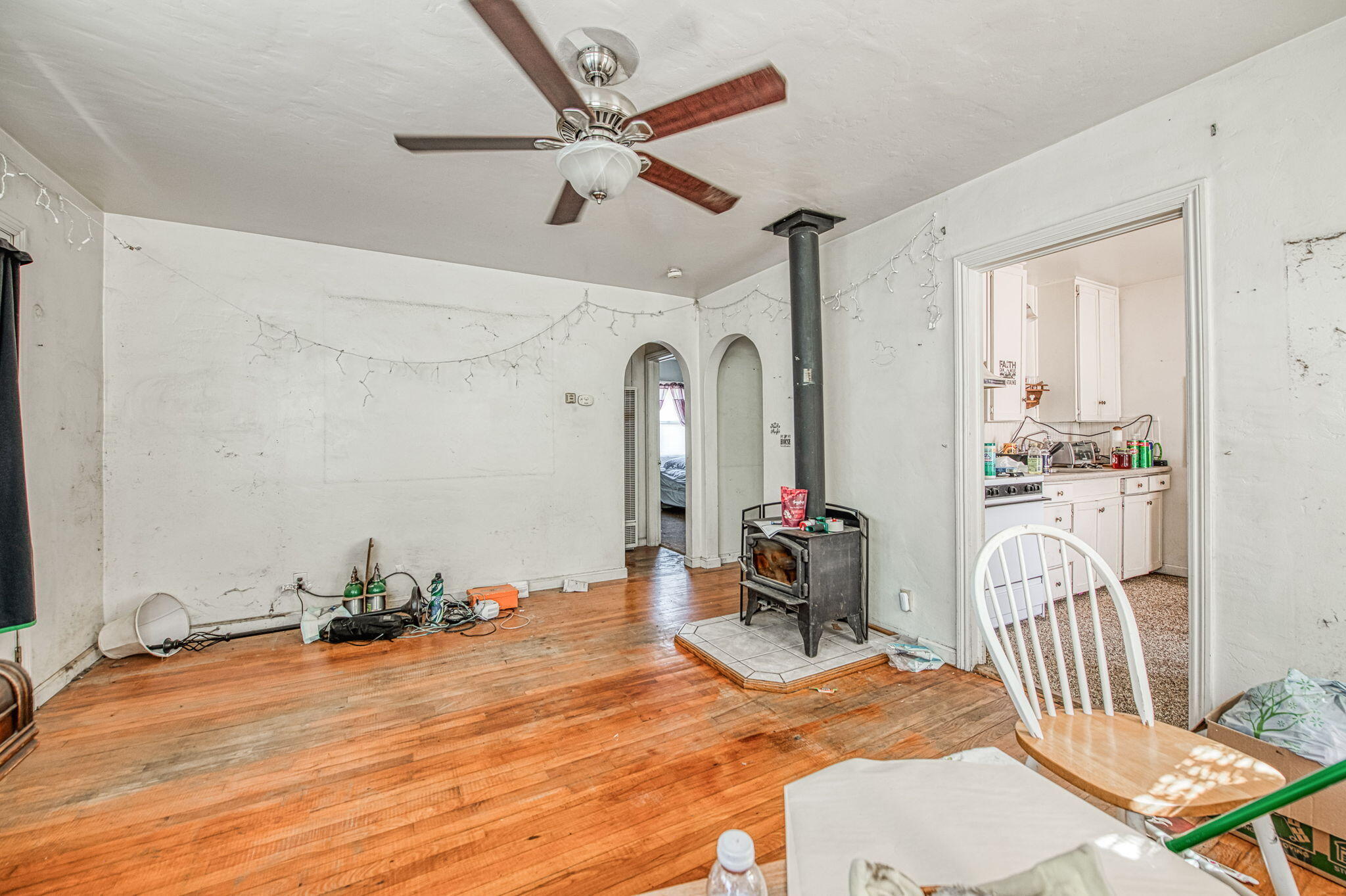 908 S Clark St, Visalia, CA 93292